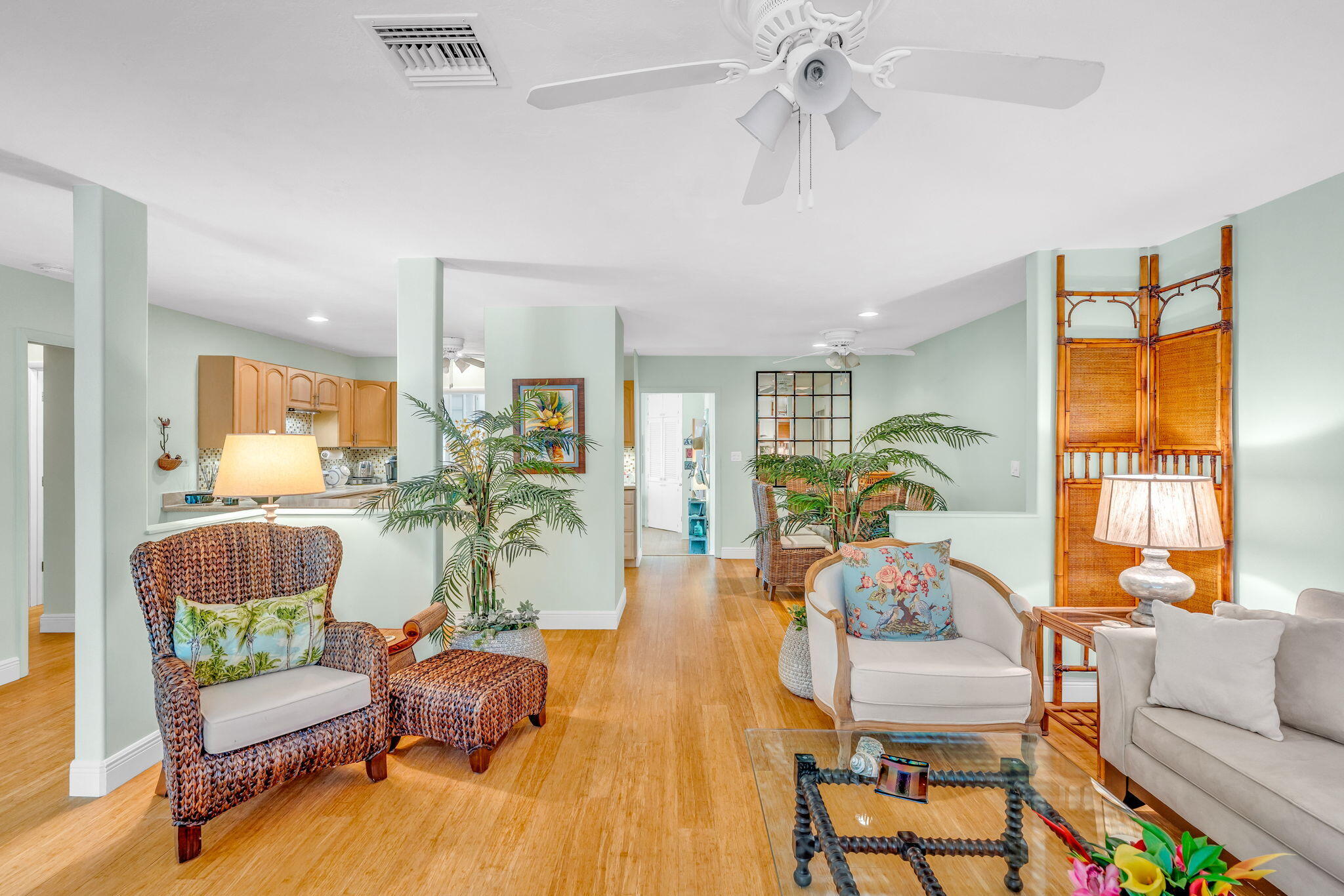 30374 Oleander Boulevard Property Photo 9