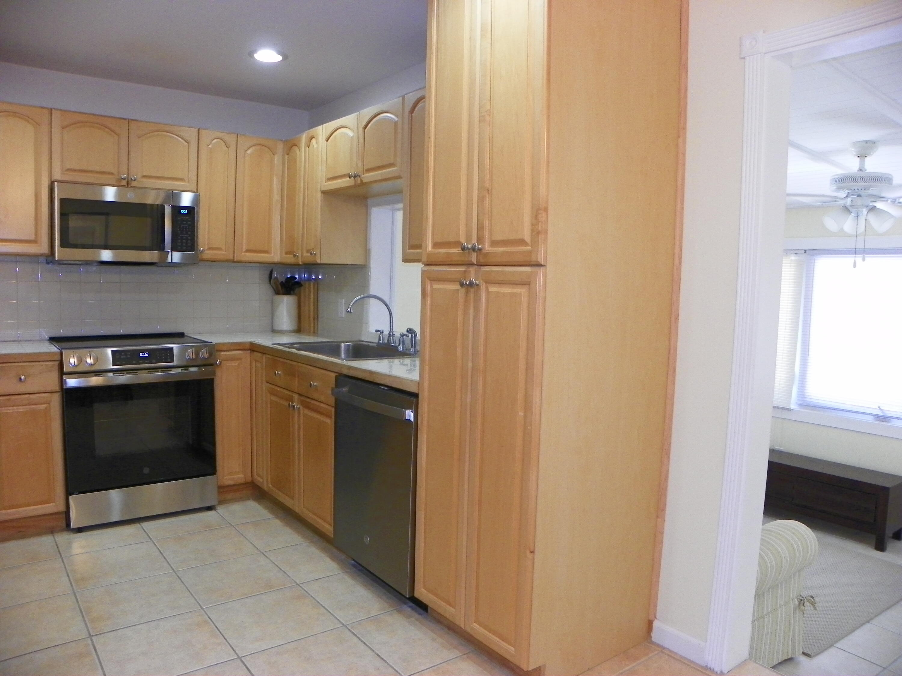 29544 Independence Avenue Property Photo 7