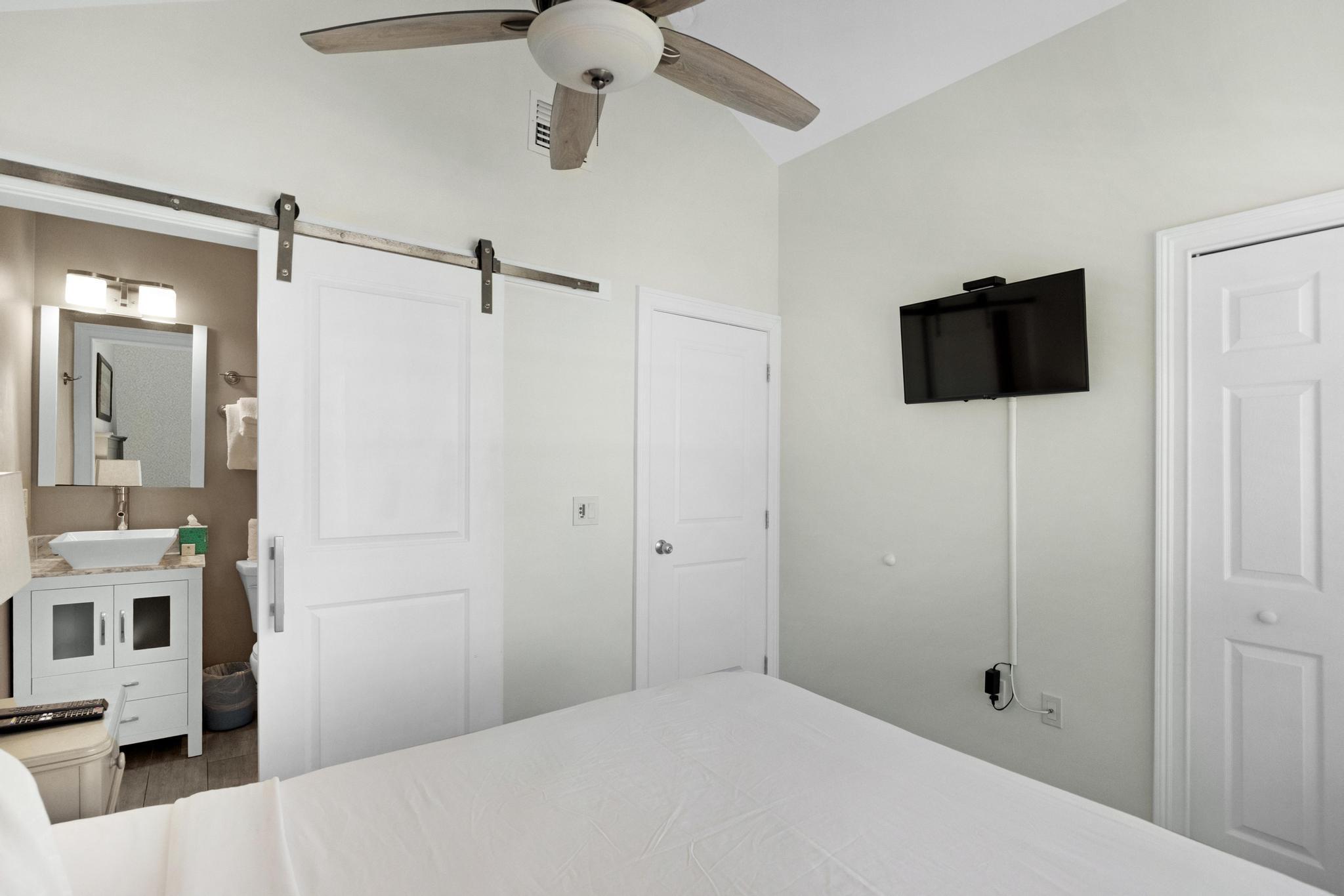 5006 Sunset Village Drive Property Photo 37