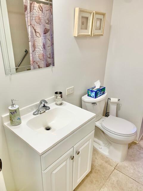 914 S Emerald Drive Property Photo 12