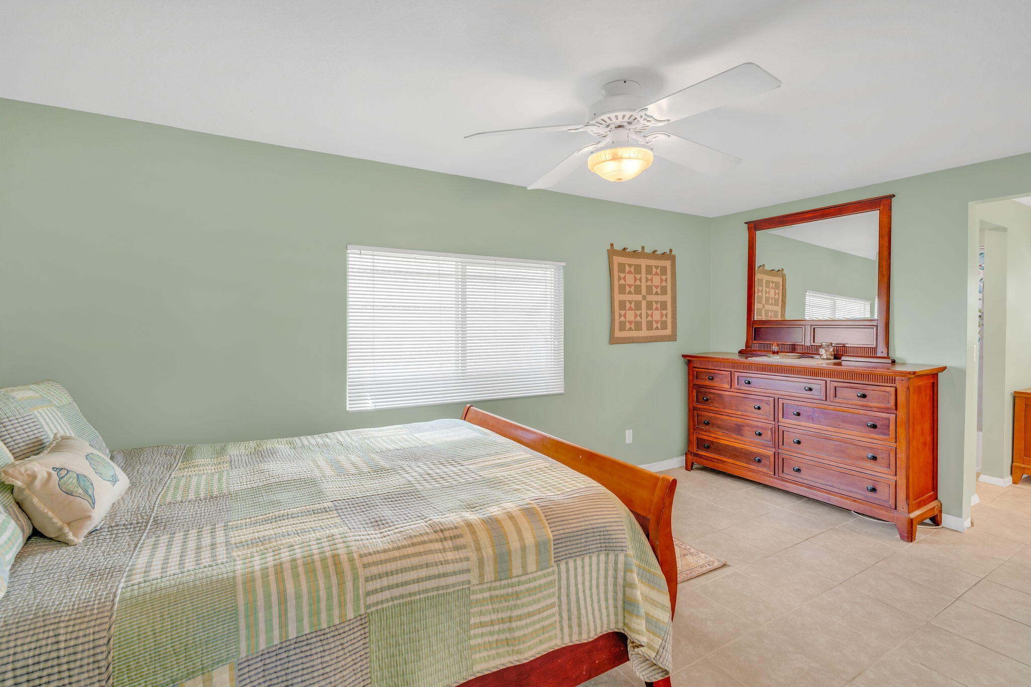 902 S Ruby Drive Property Photo 21