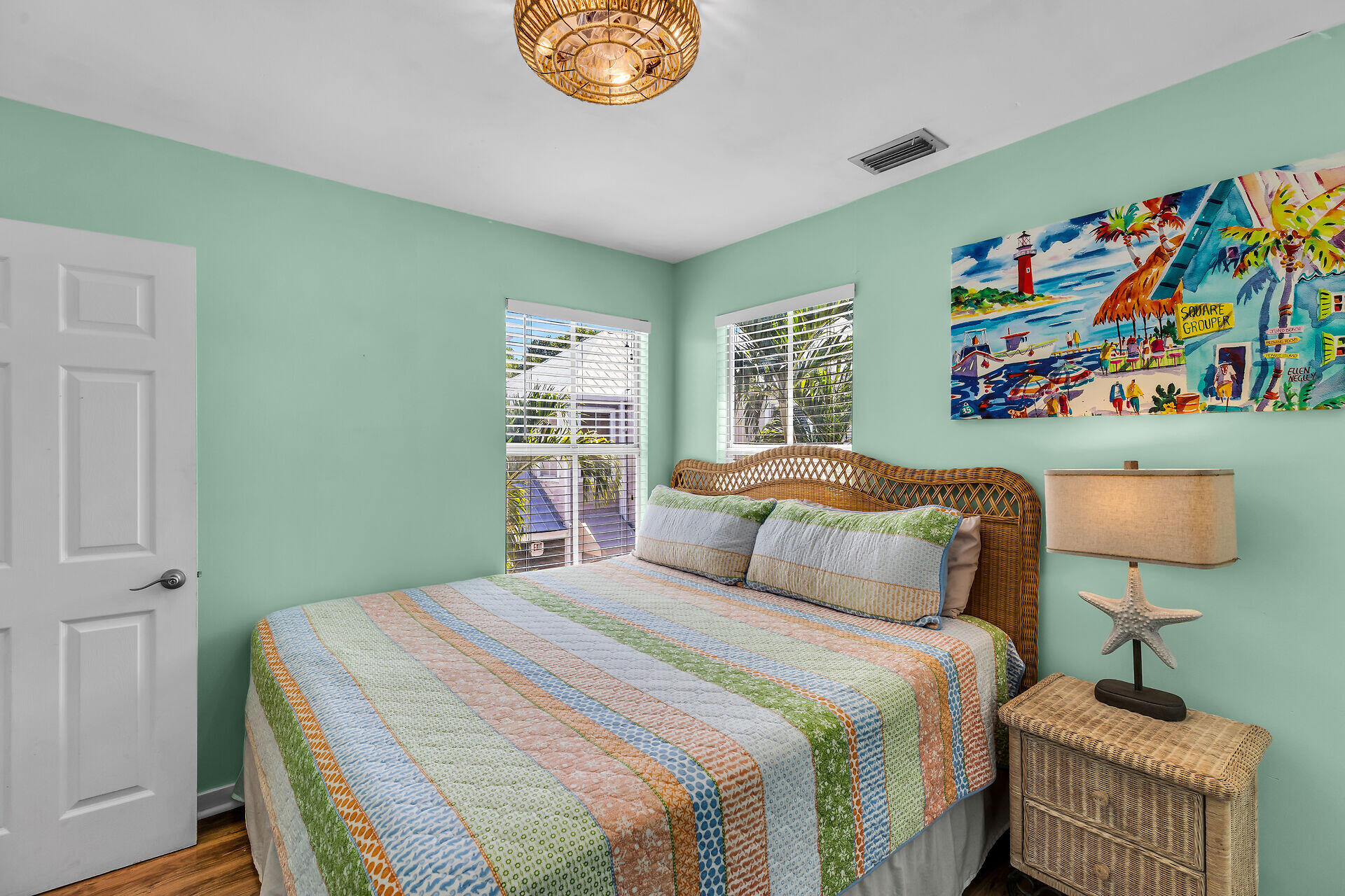 1075 Duval Street R10 Property Photo 25