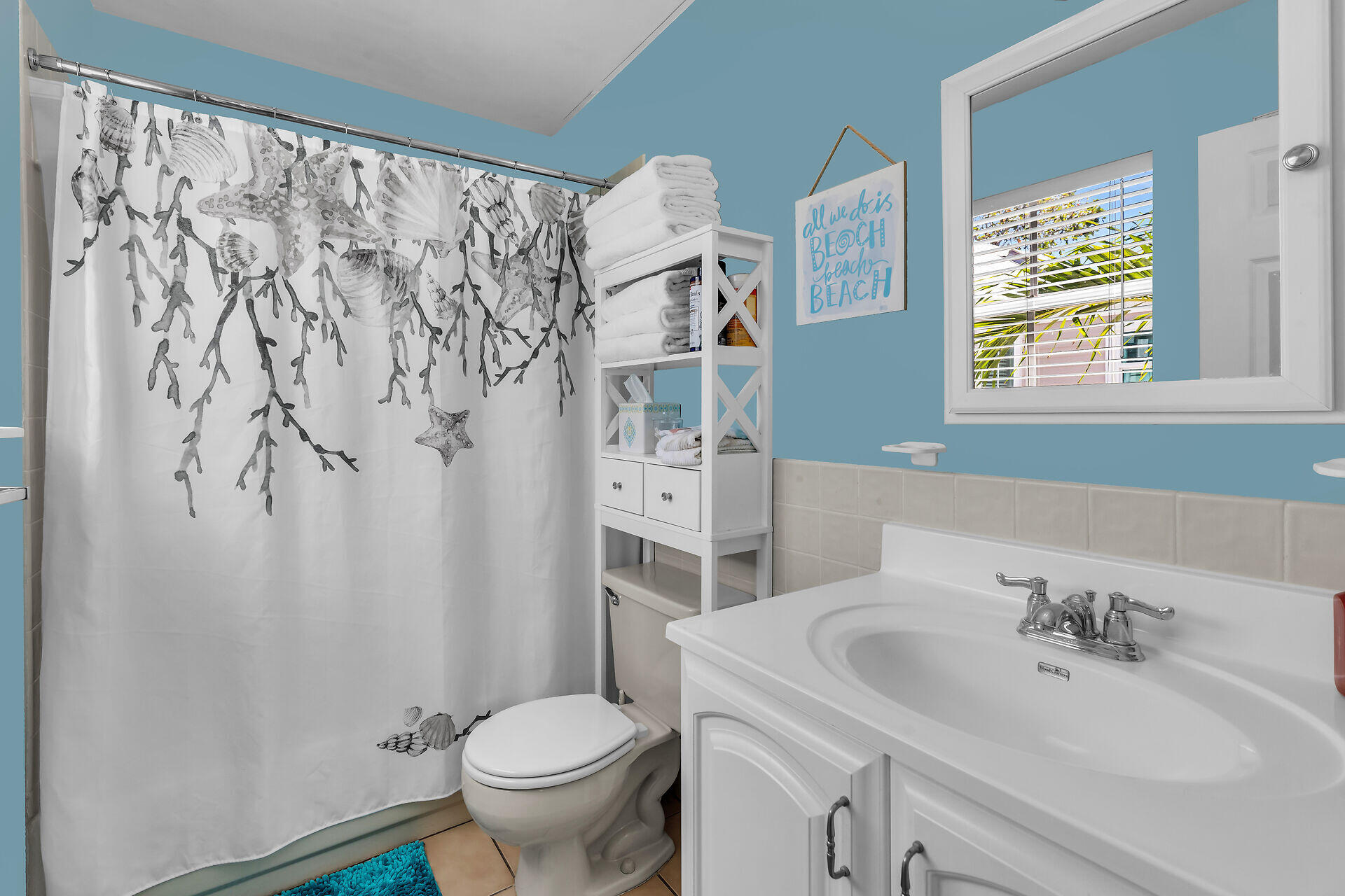 1075 Duval Street R10 Property Photo 27