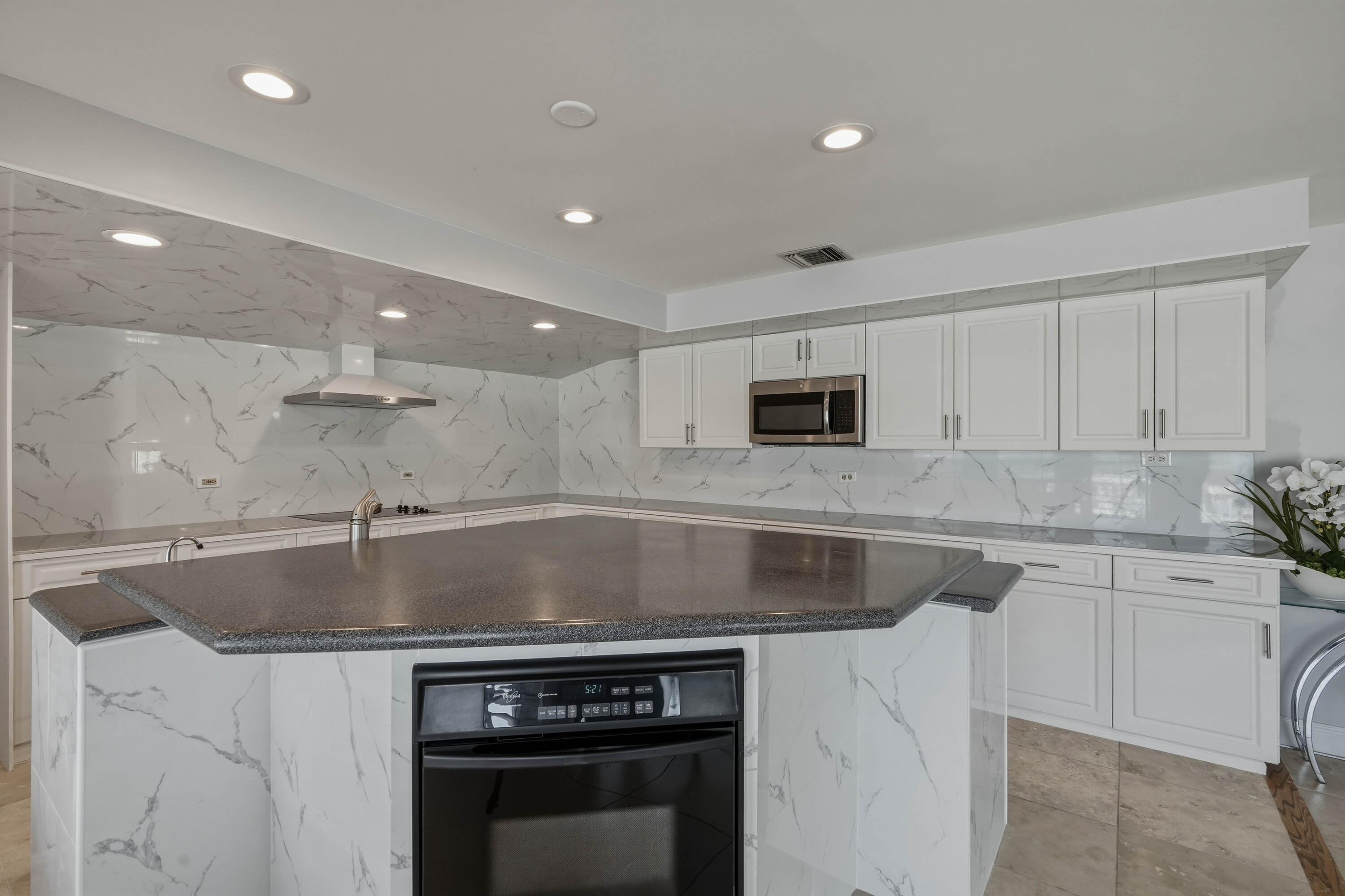 320 5th Street Property Photo 17