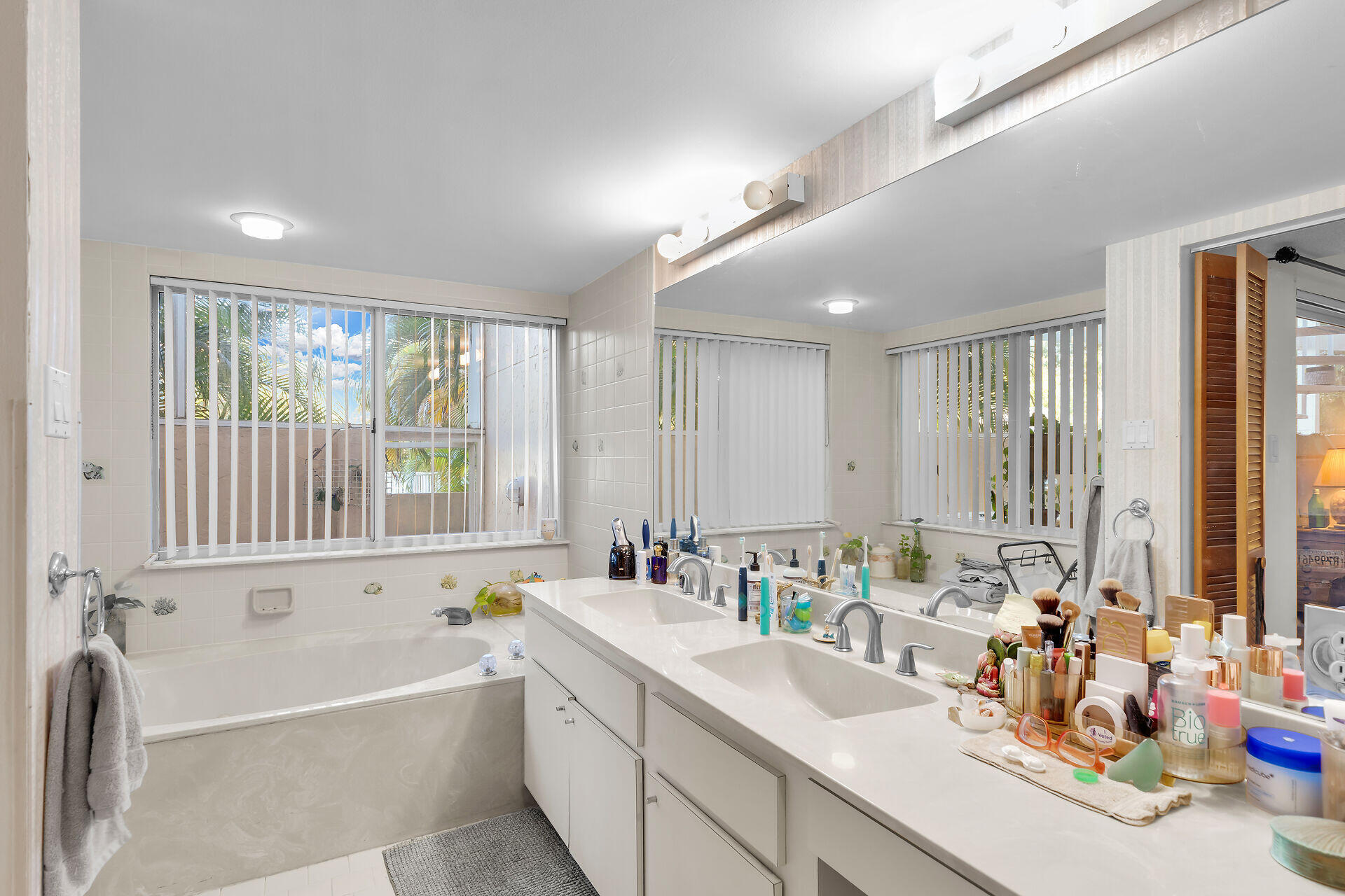80450 Overseas Highway Apt 106 Property Photo 17