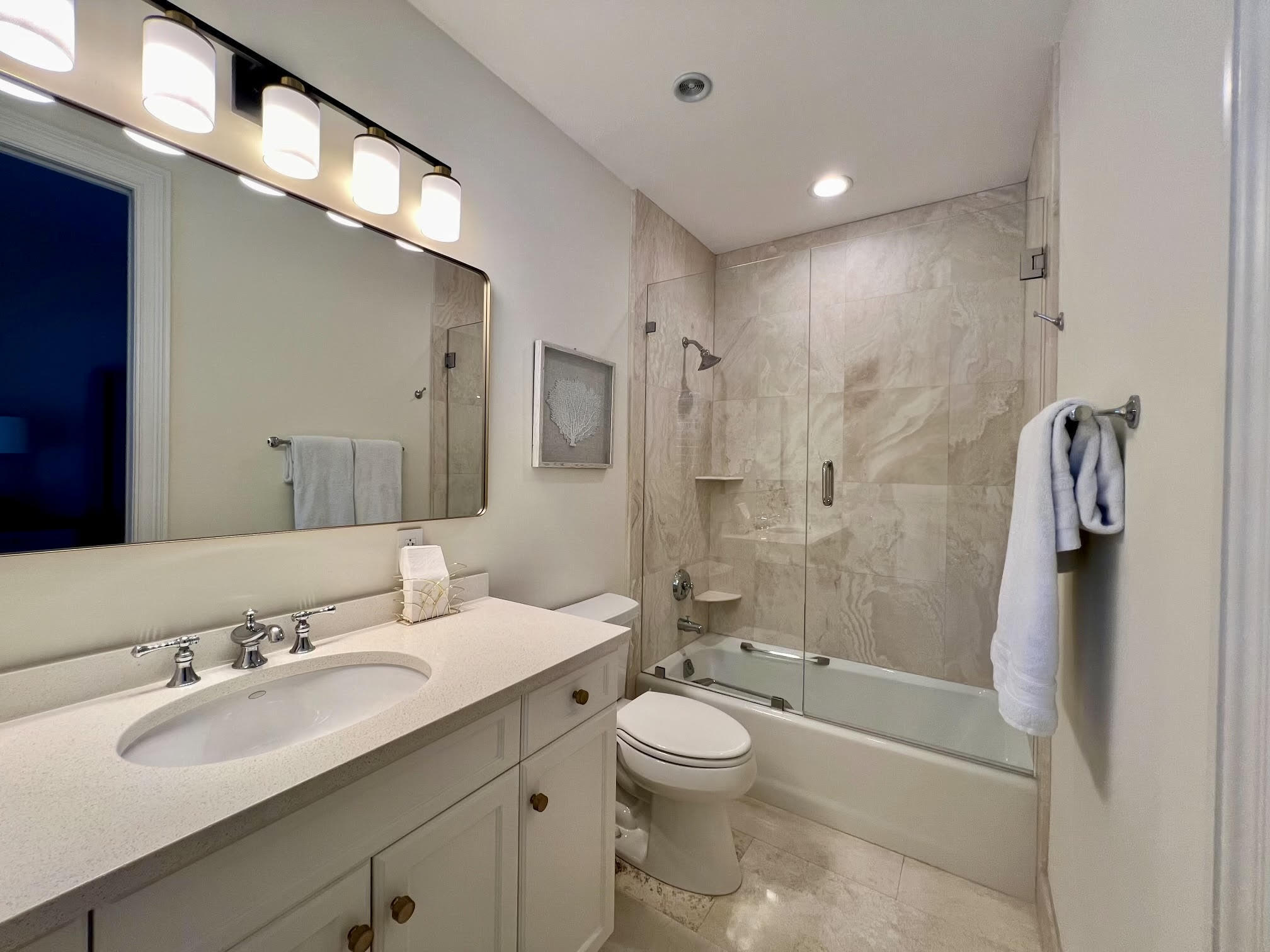 20 Avacado Street Property Photo 33