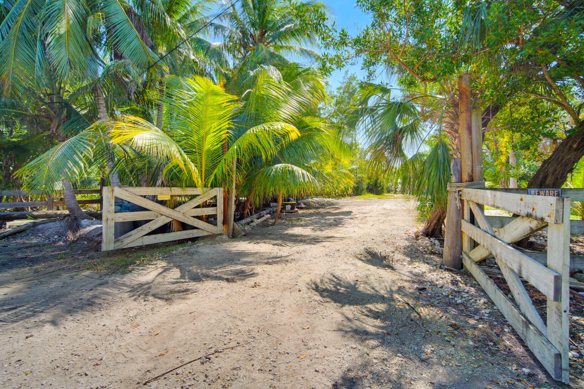21865 Spain Boulevard Property Photo 1