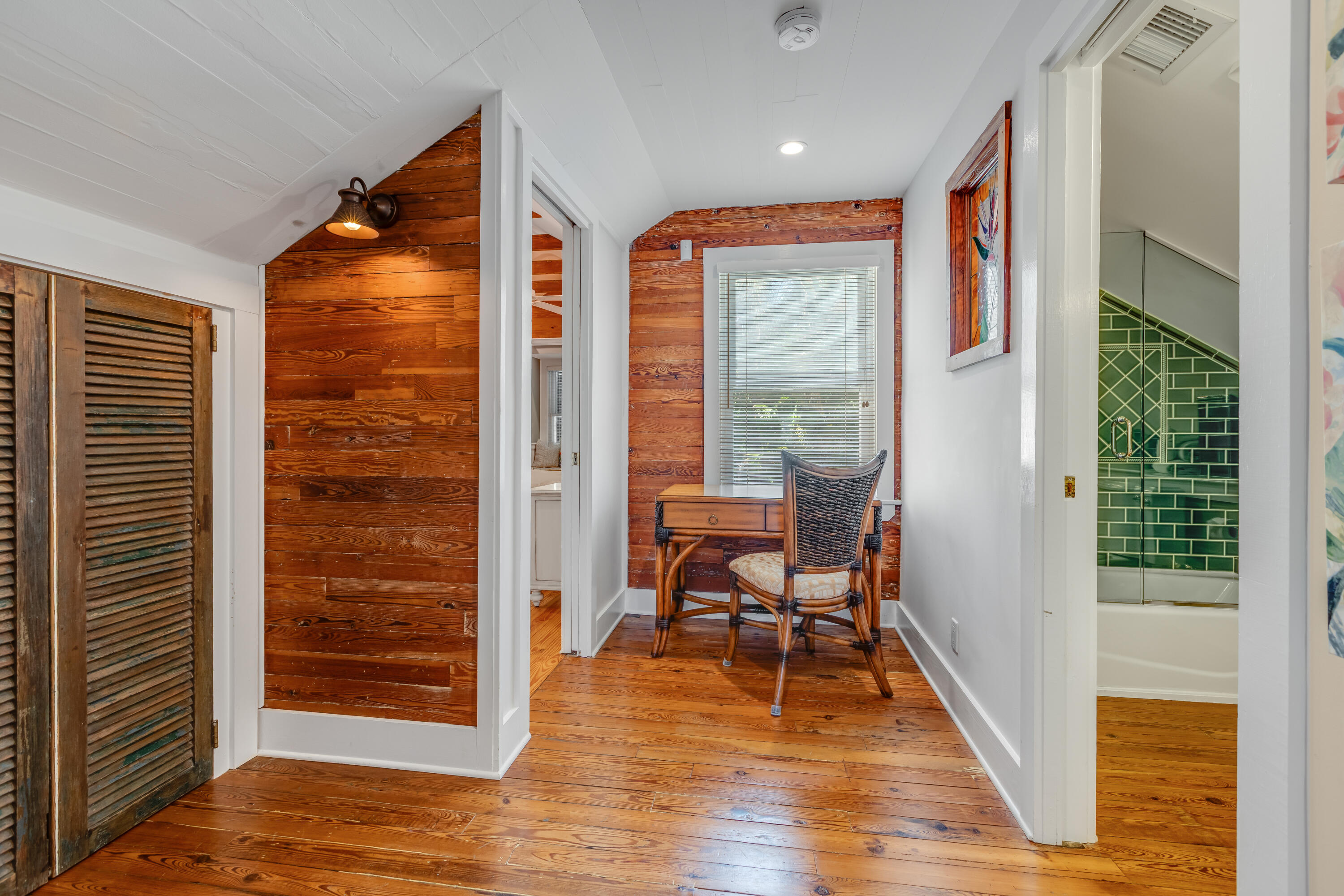 413 Frances Street Property Photo 29