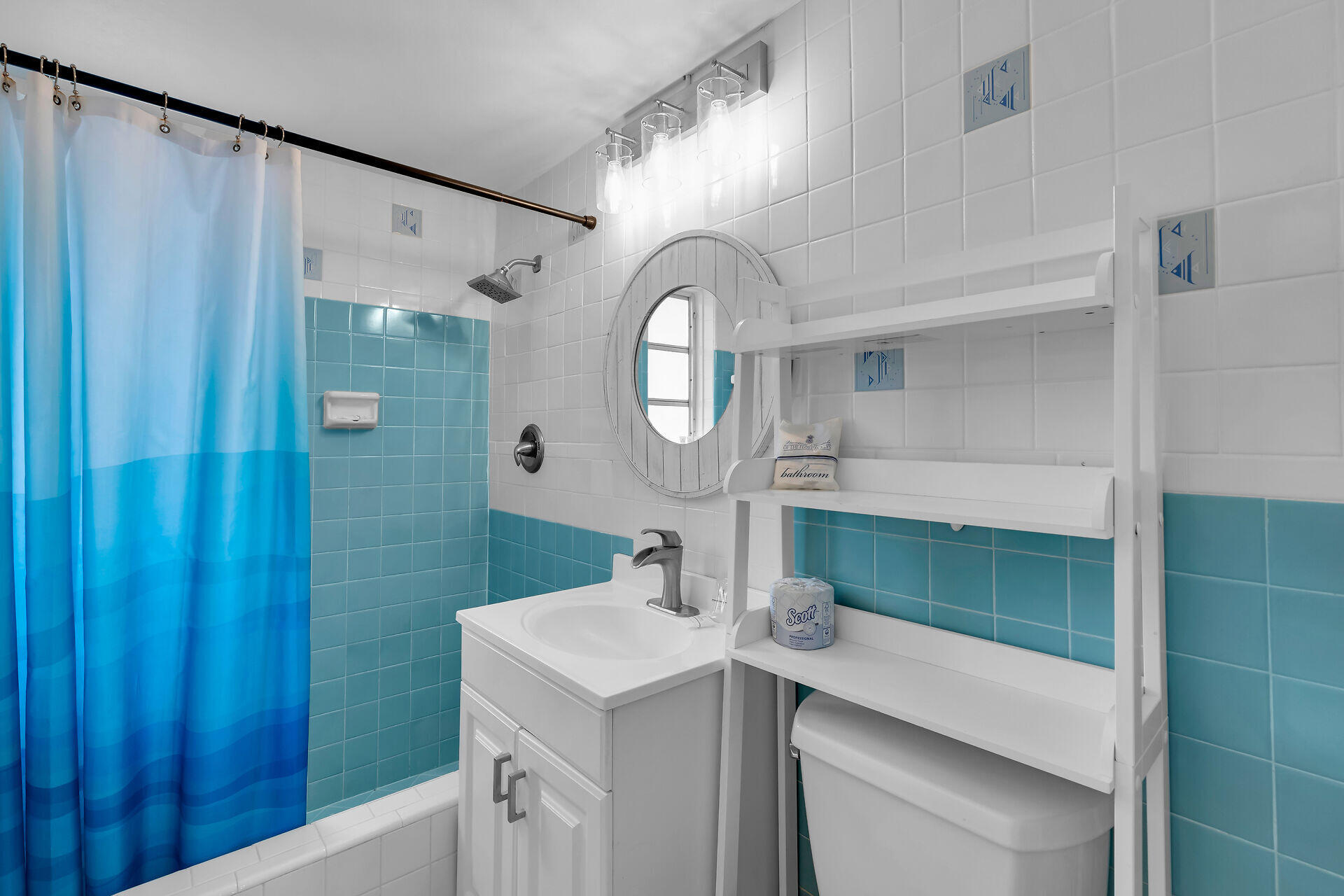901 46th Street Property Photo 32