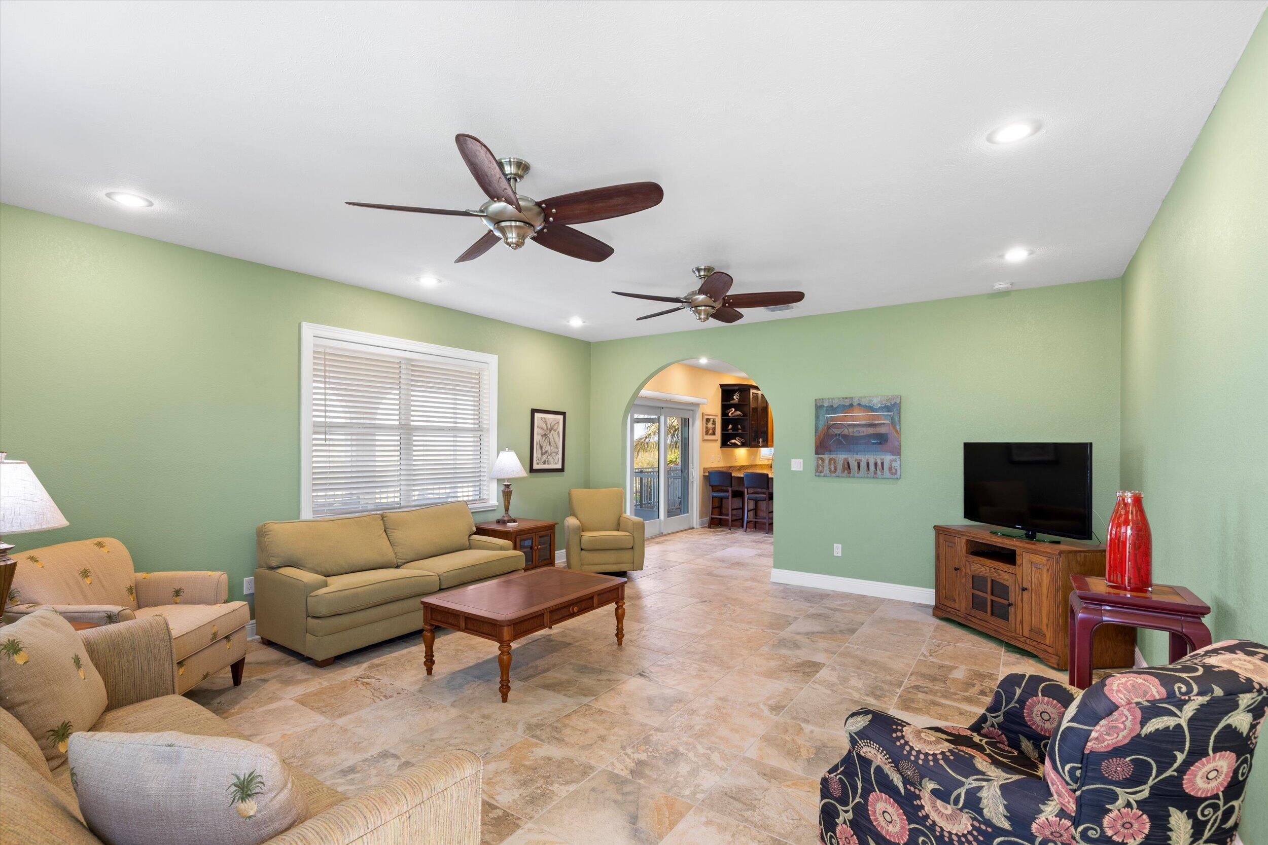 29549 Forrestal Avenue Property Photo 8