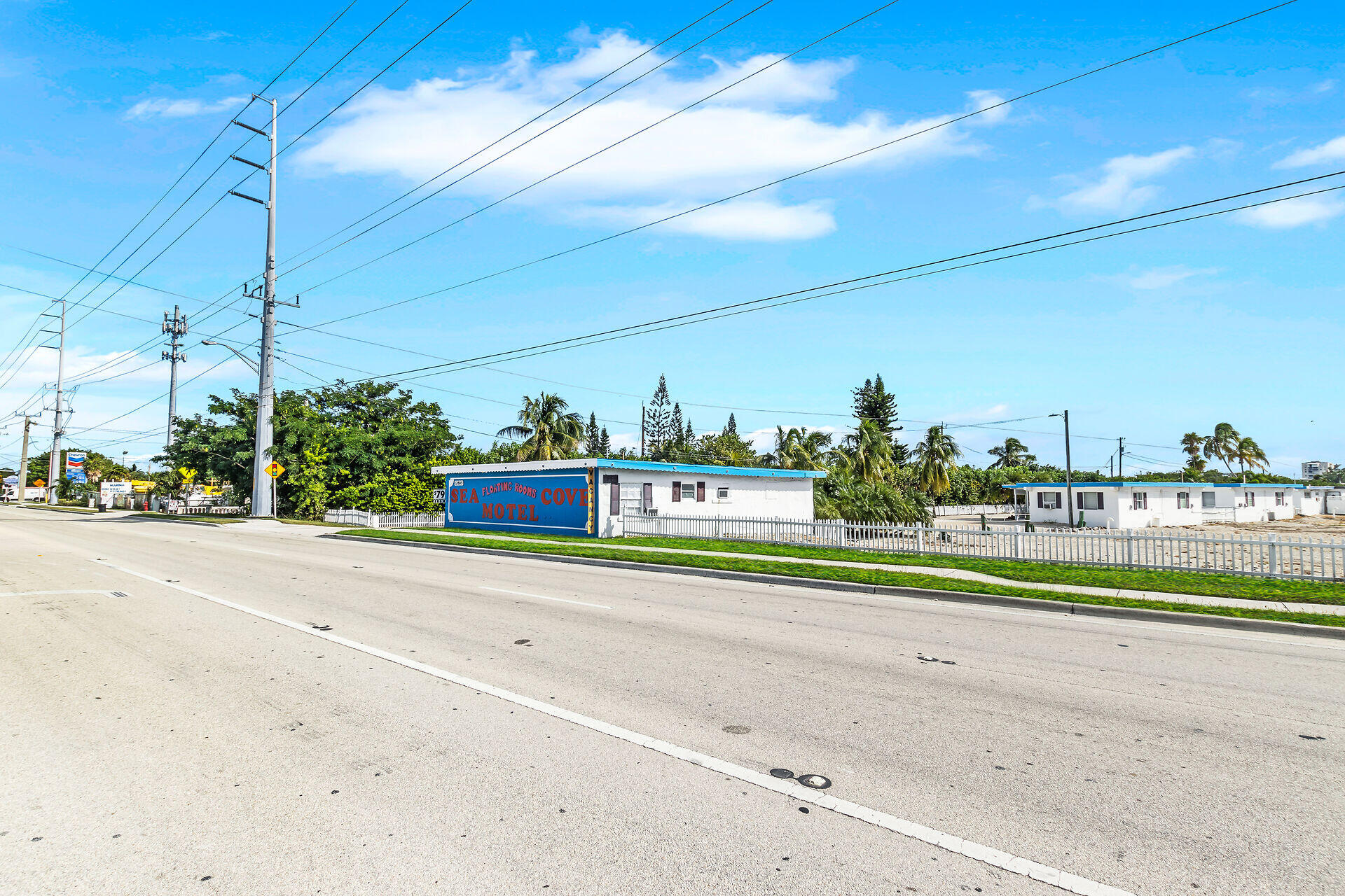 12685 Overseas Highway Property Photo 5