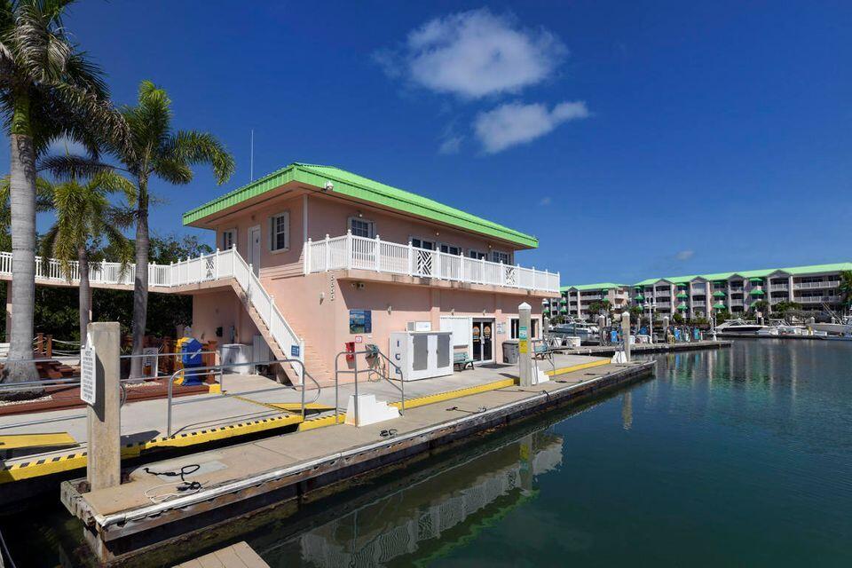 5555 College Road Conch 8 Property Photo 14