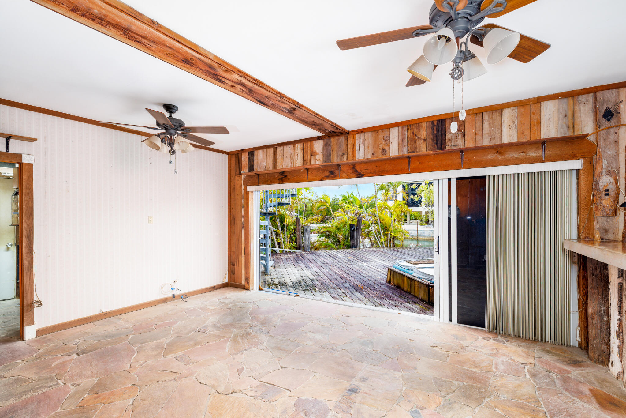 104 Sirius Lane Property Photo 6
