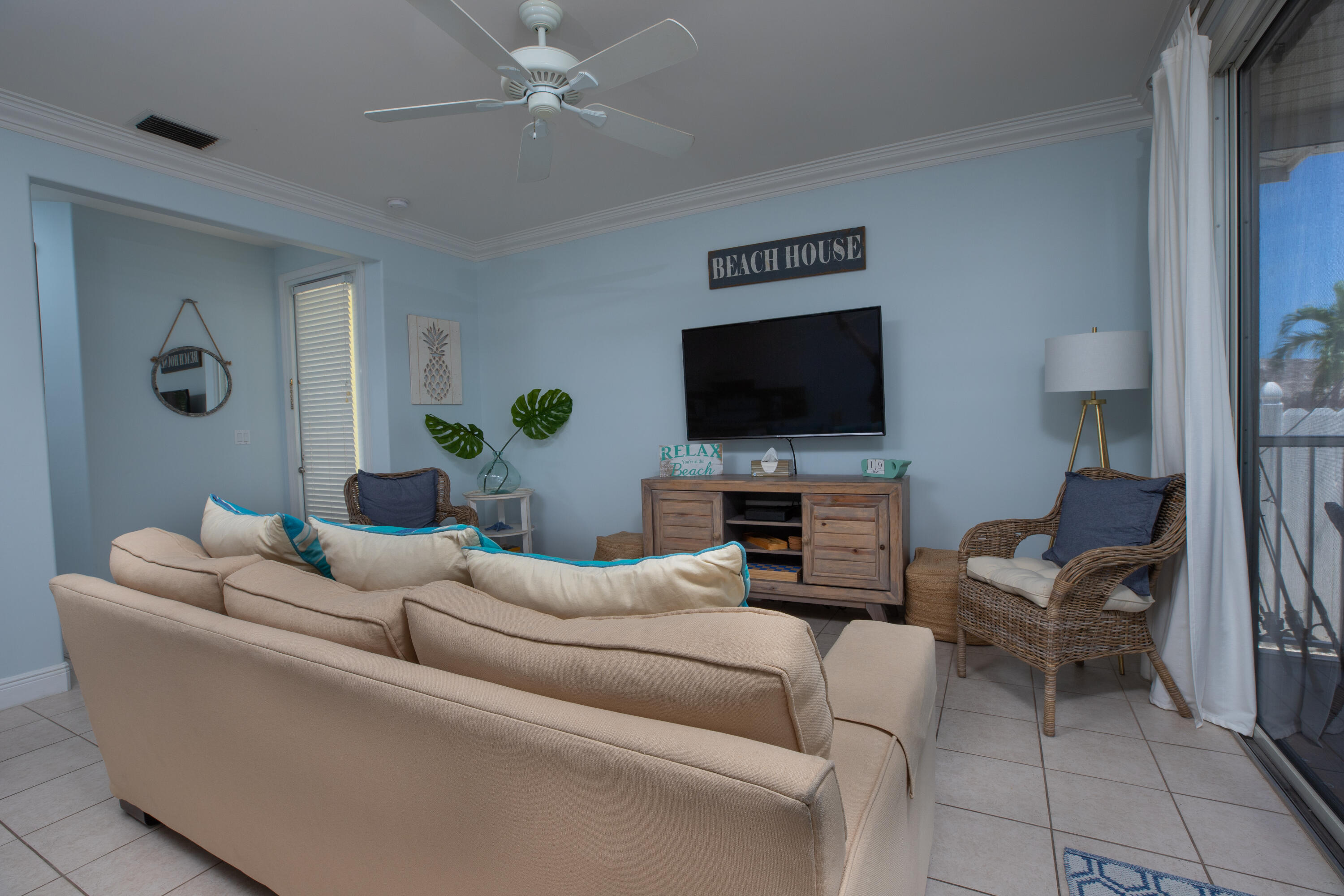 441 3rd Street Property Photo 4