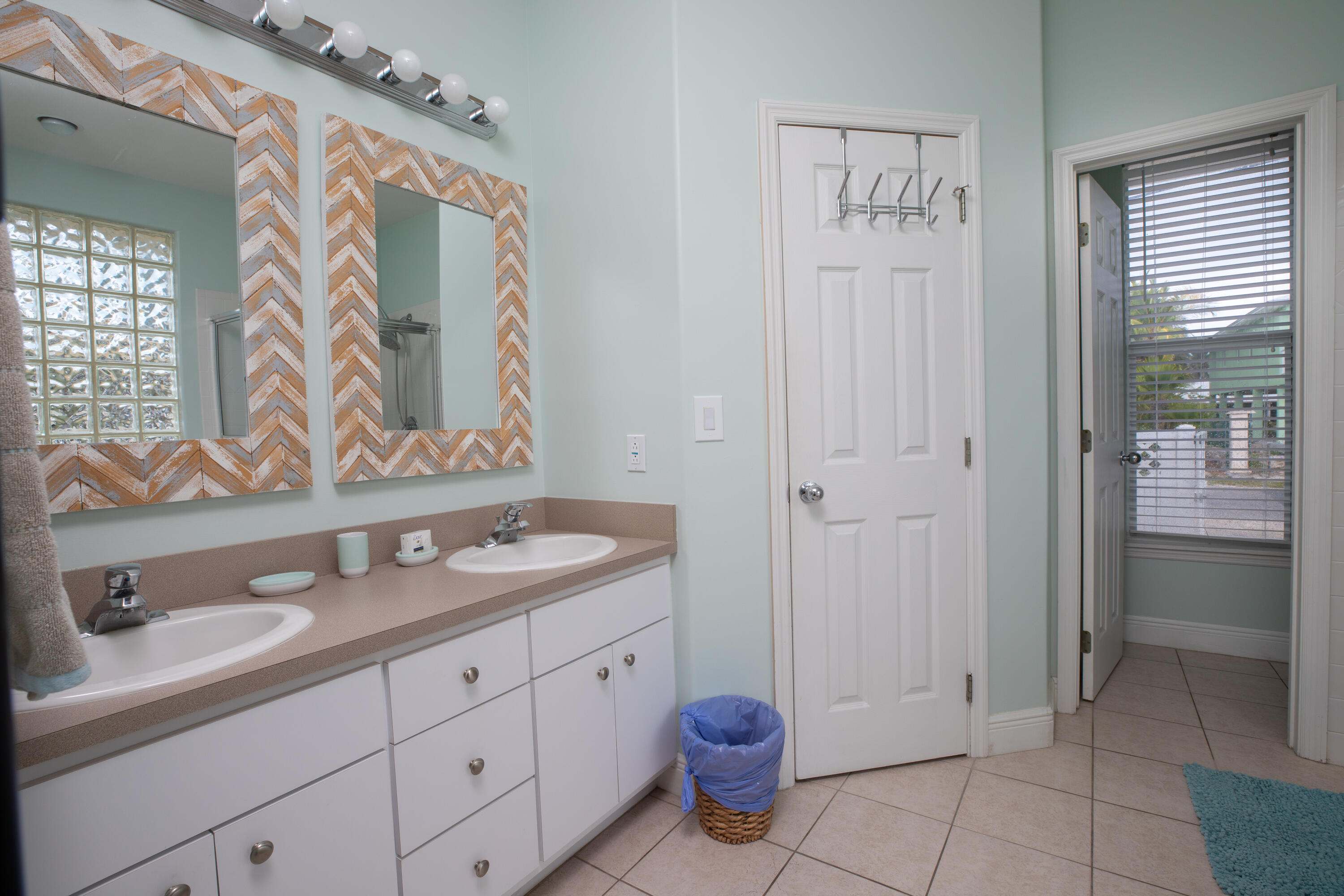 441 3rd Street Property Photo 9