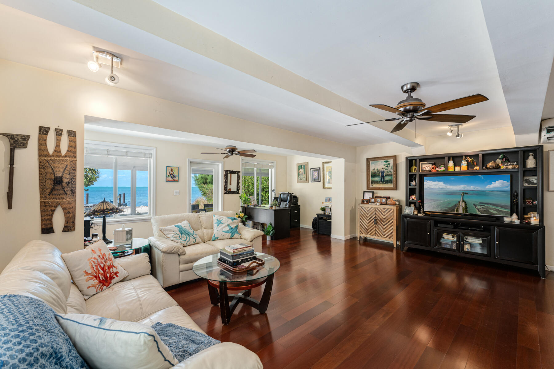150 List Street Property Photo 15