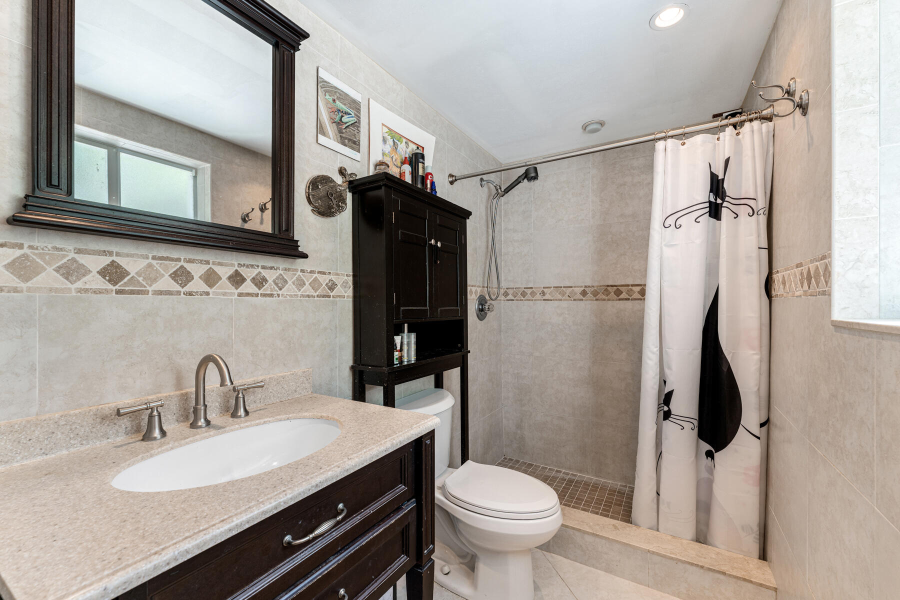 150 List Street Property Photo 20