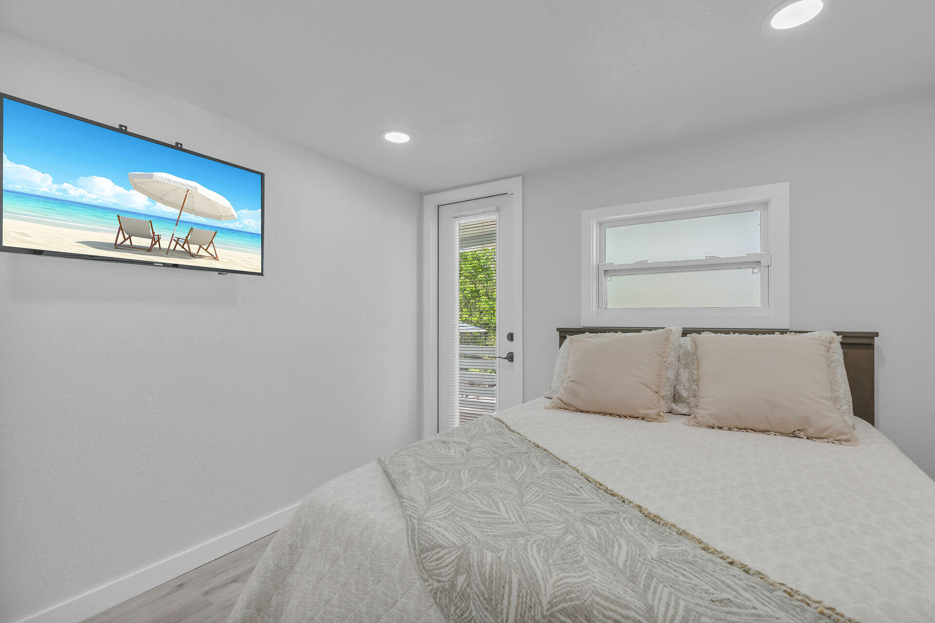 553 Oldsmar Lane Property Photo 37
