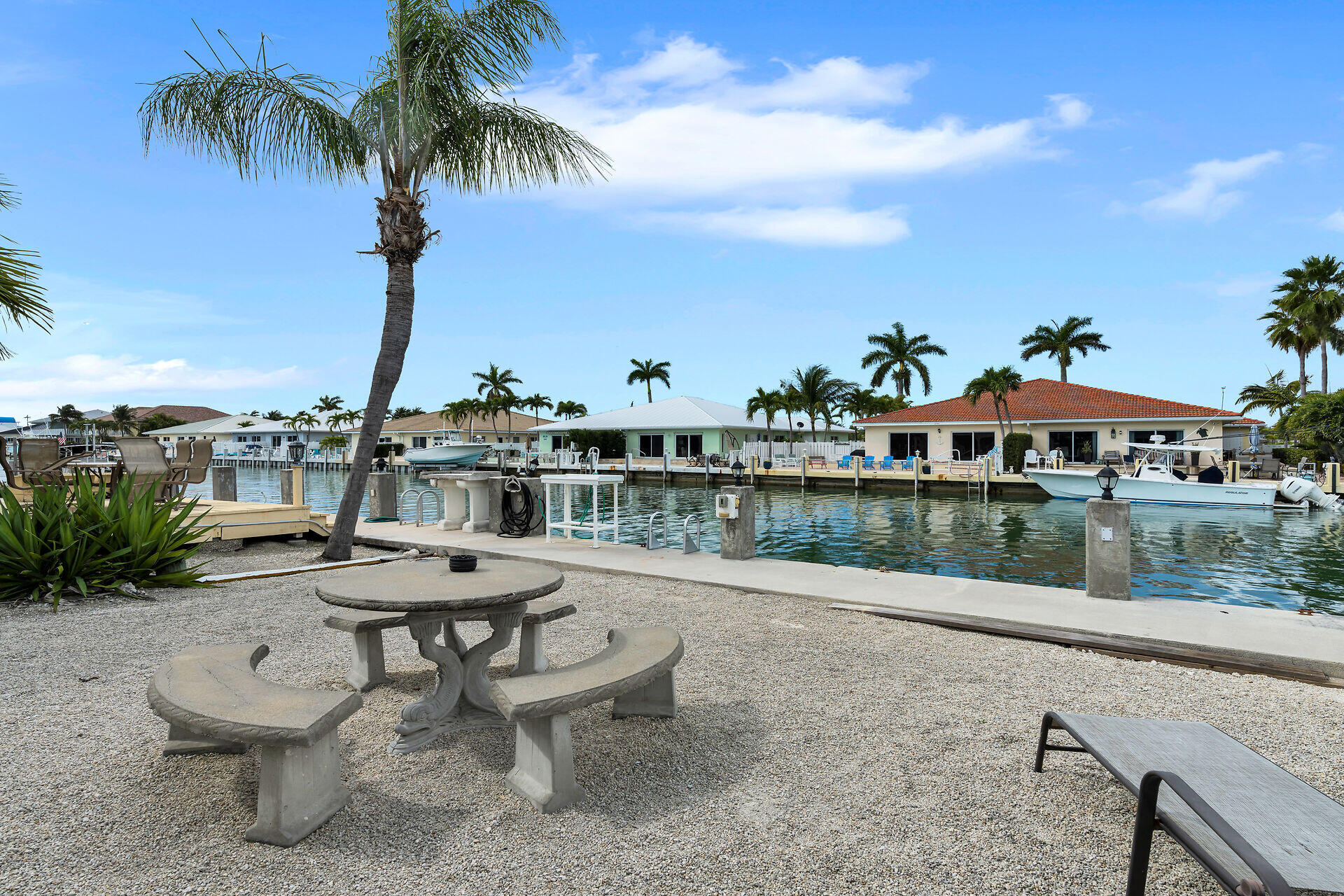 421 5th Street Property Photo 1