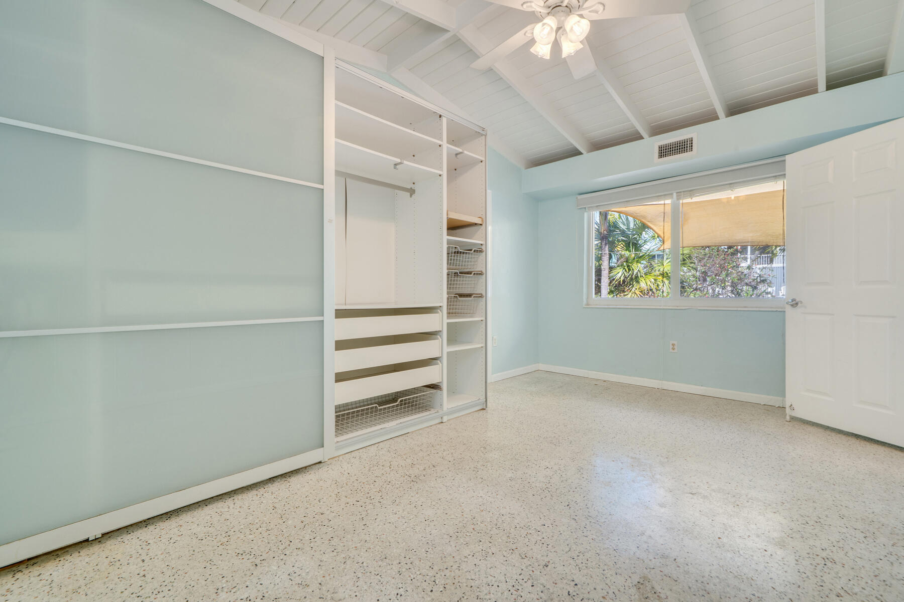 319 Woods Avenue Property Photo 8