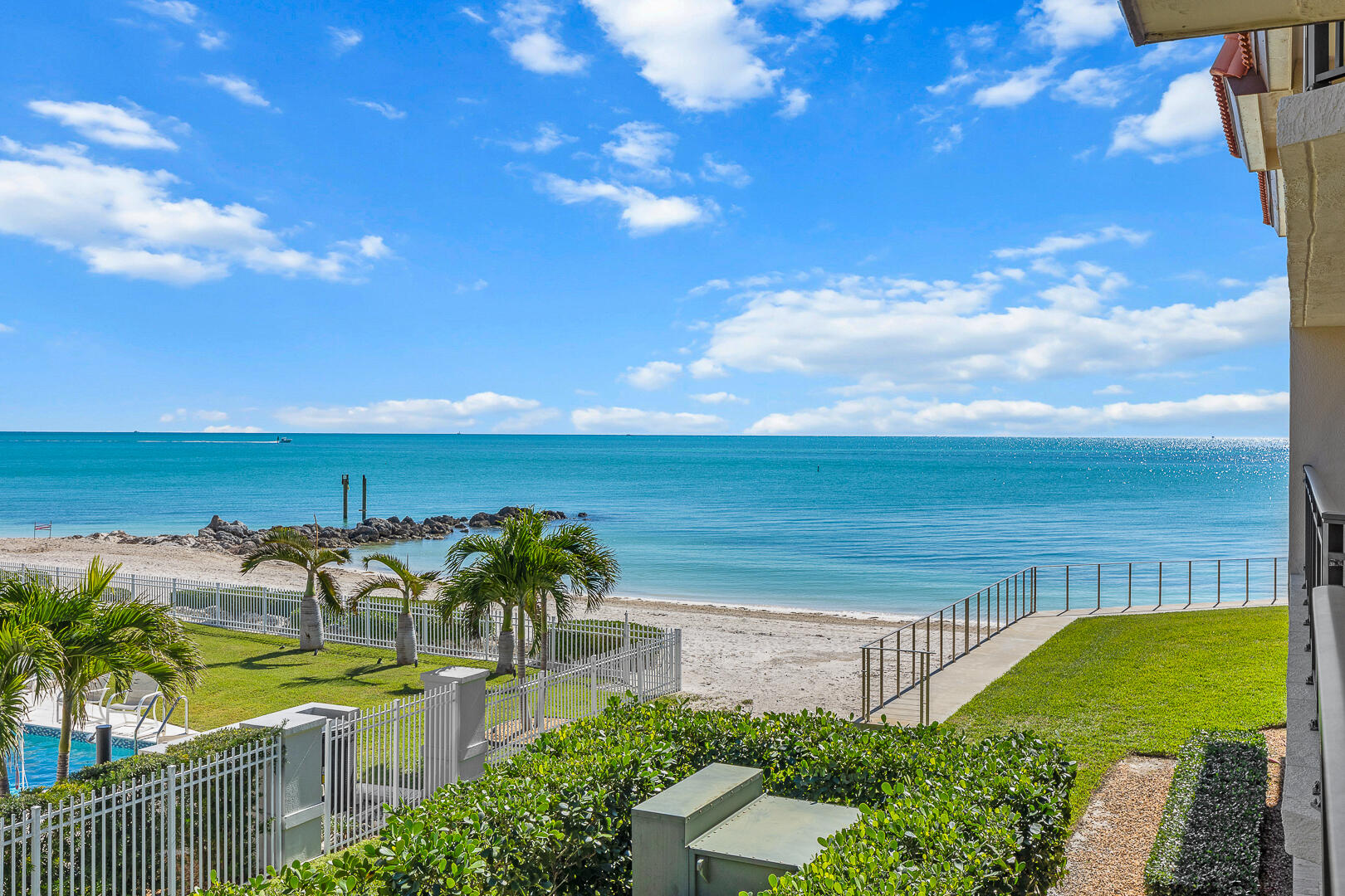 1001 W Ocean Drive 1-201 Property Photo 45