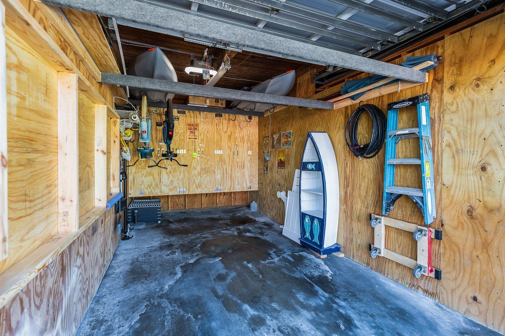 1001 W Ocean Drive 1-201 Property Photo 58