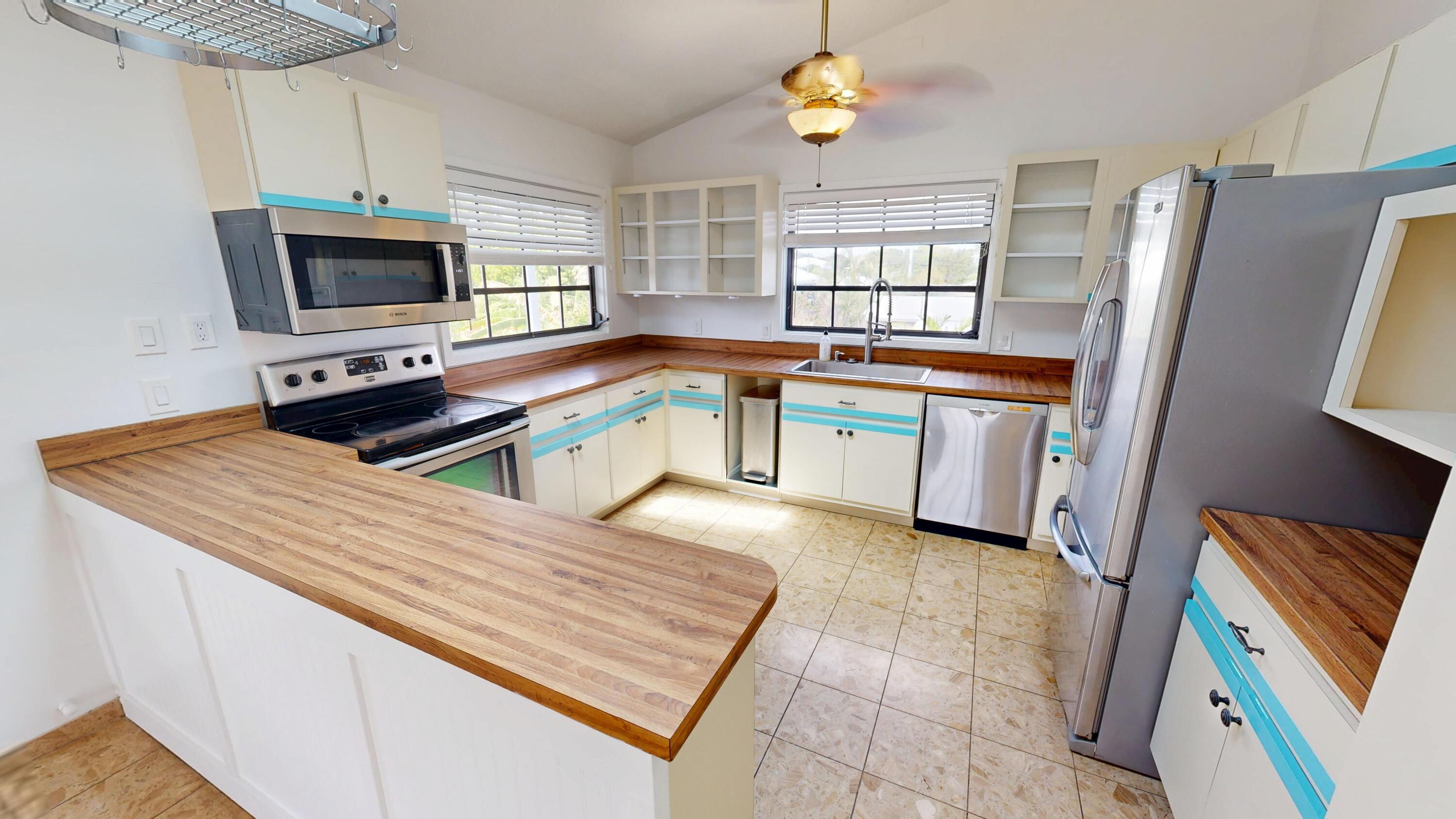 87 Marina Avenue Property Photo 9