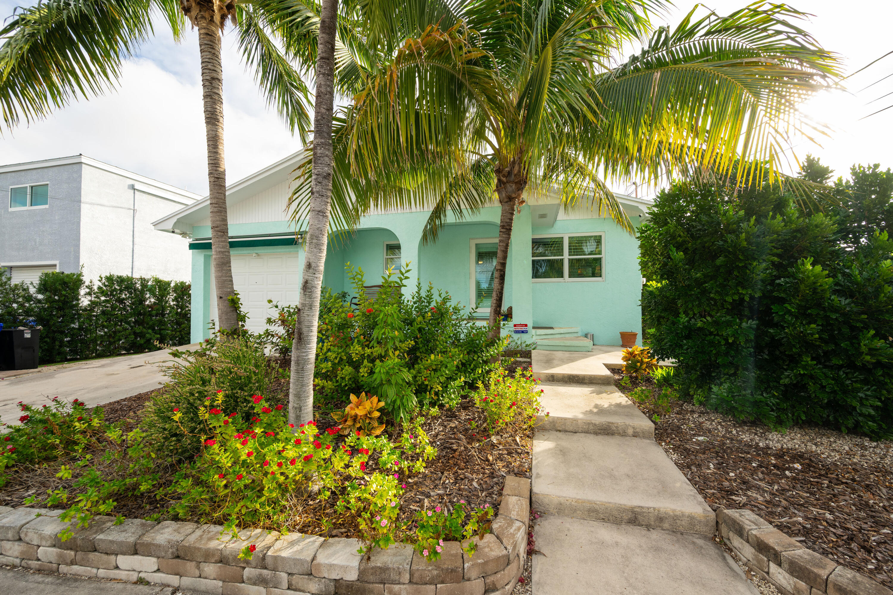 1613 Trinidad Drive Property Photo 4