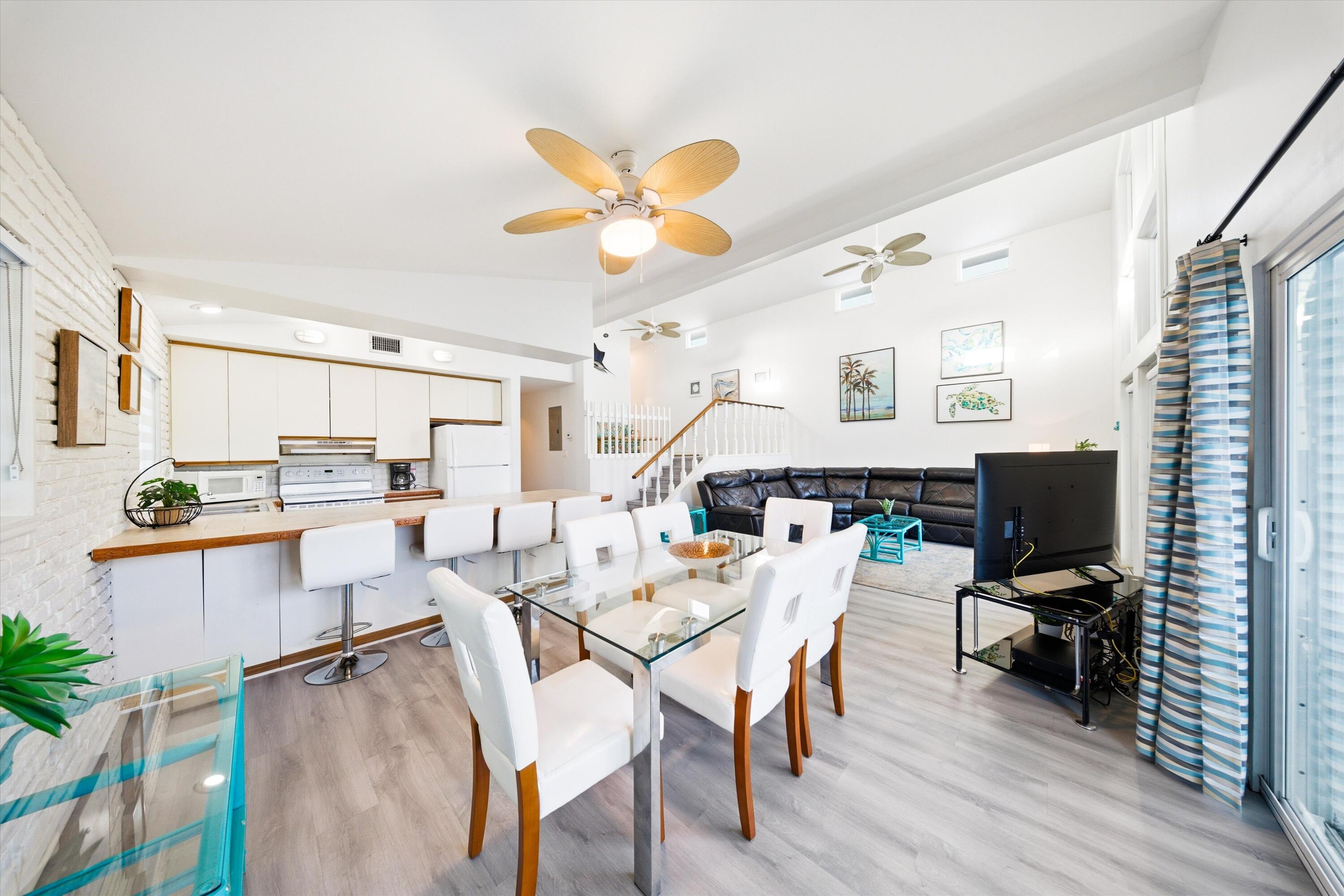340-350 E Ocean Drive Property Photo 44