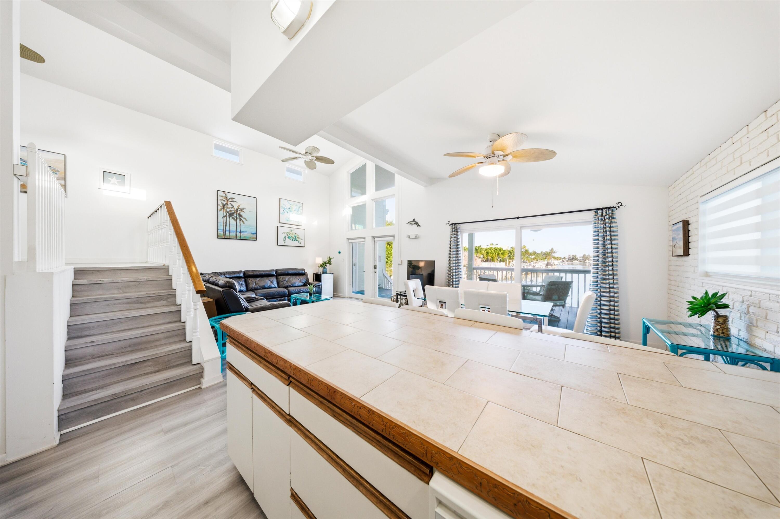 340-350 E Ocean Drive Property Photo 47