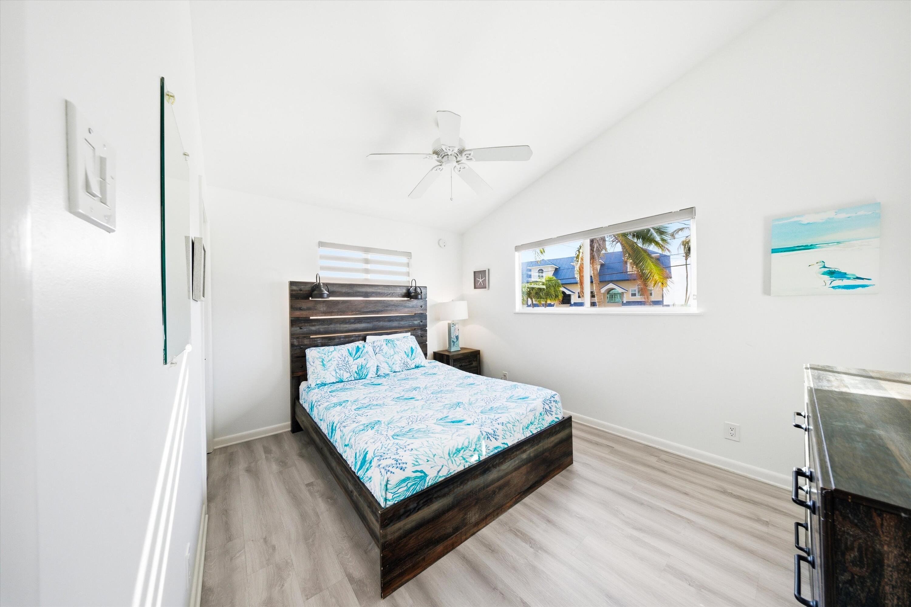 340-350 E Ocean Drive Property Photo 52
