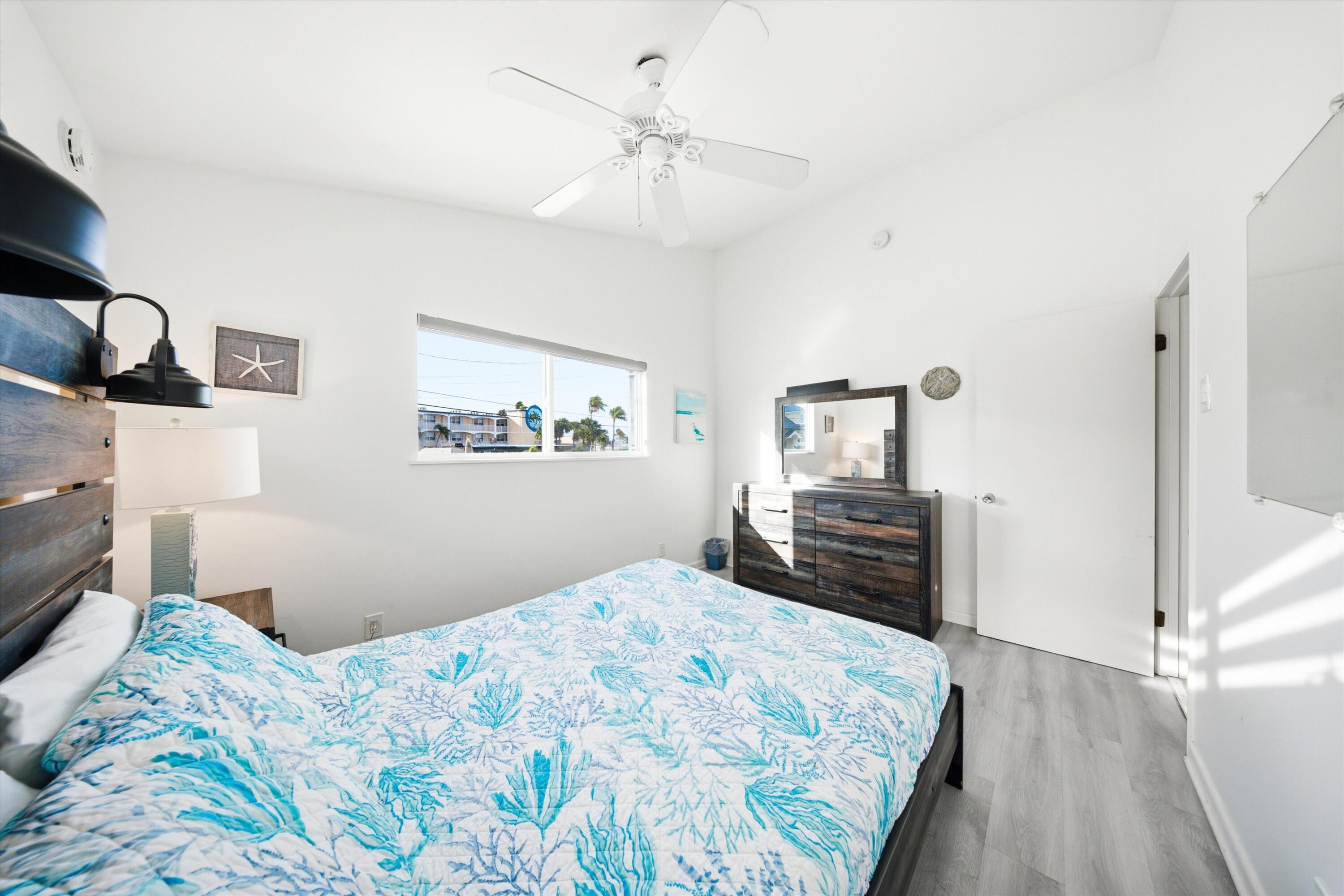 340-350 E Ocean Drive Property Photo 53