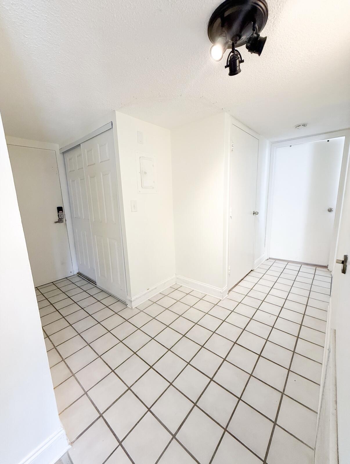 3312 Northside Drive 202 Property Photo 9
