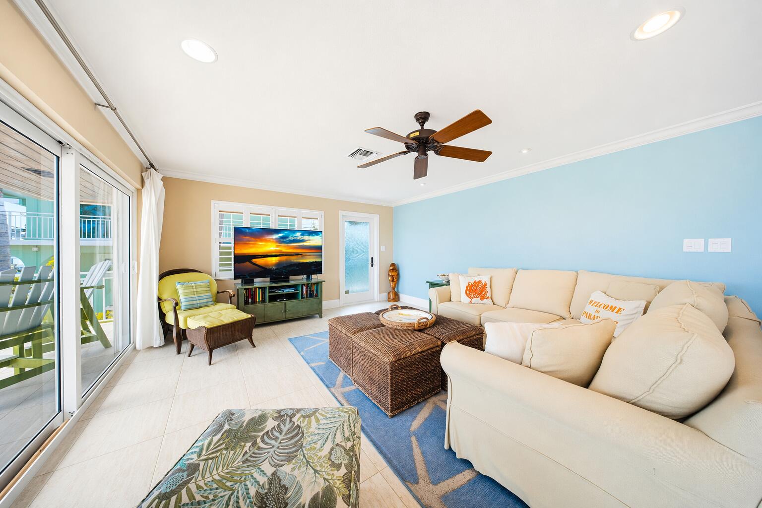 425 Harbour Drive Property Photo 4