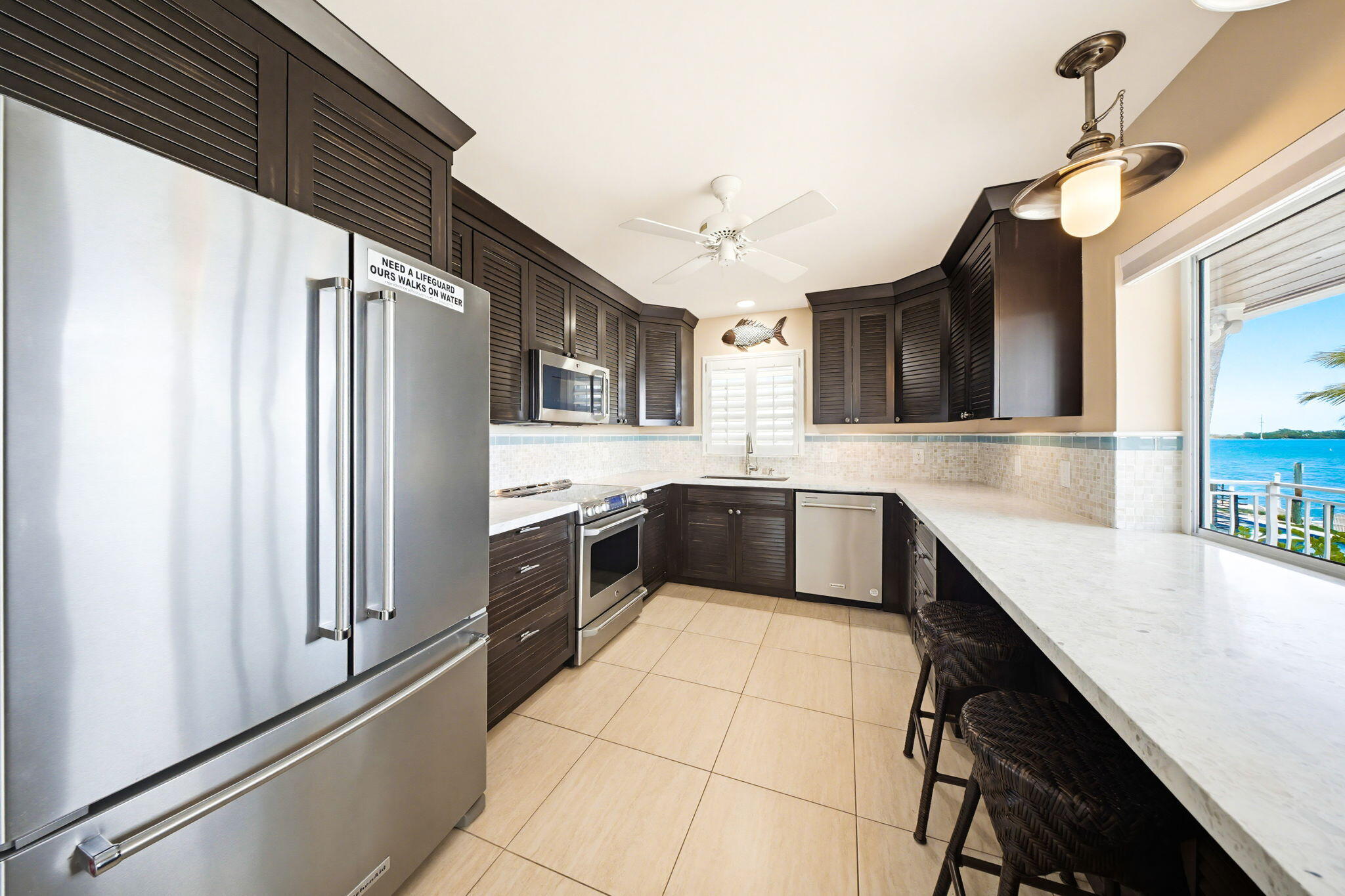 425 Harbour Drive Property Photo 9