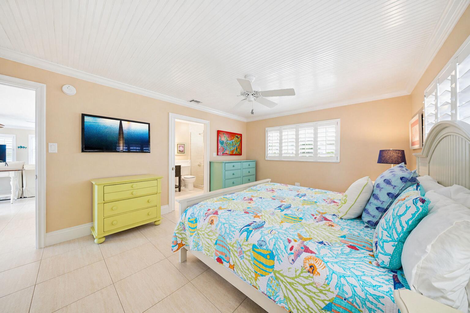 425 Harbour Drive Property Photo 15