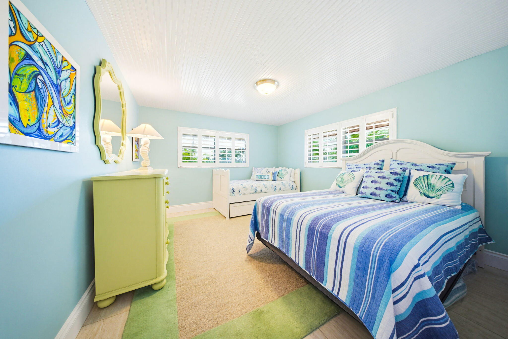 425 Harbour Drive Property Photo 18