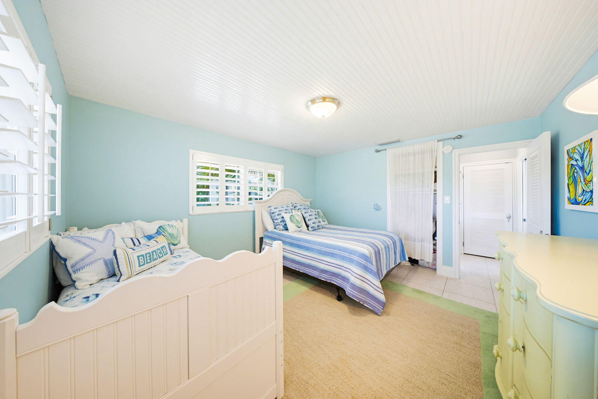 425 Harbour Drive Property Photo 19