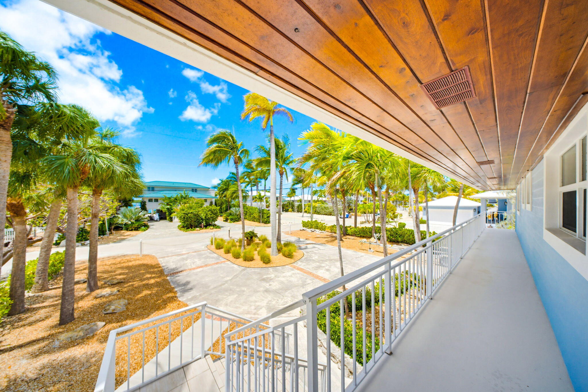 425 Harbour Drive Property Photo 23