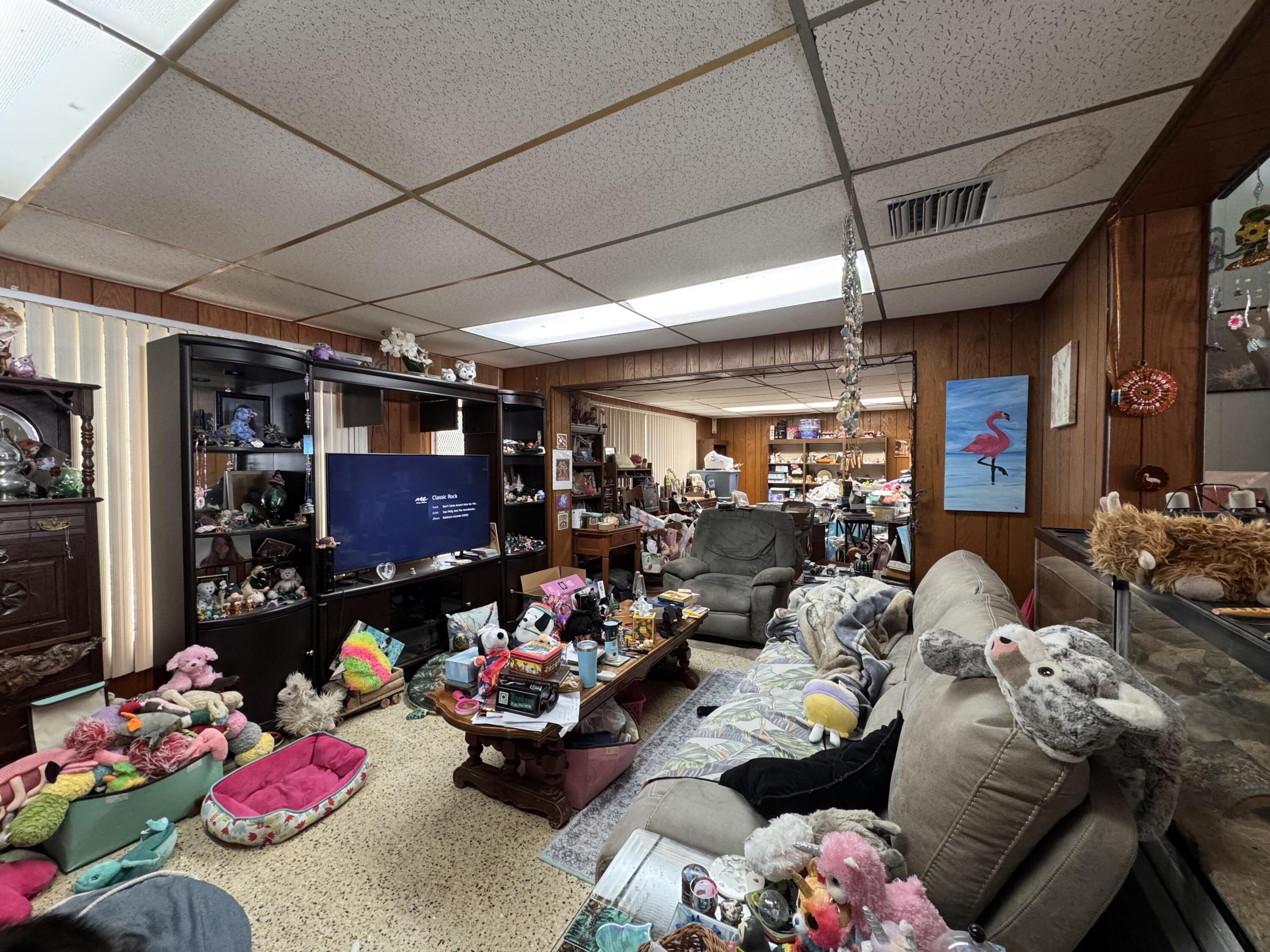 110 E Ridge Road Property Photo 5