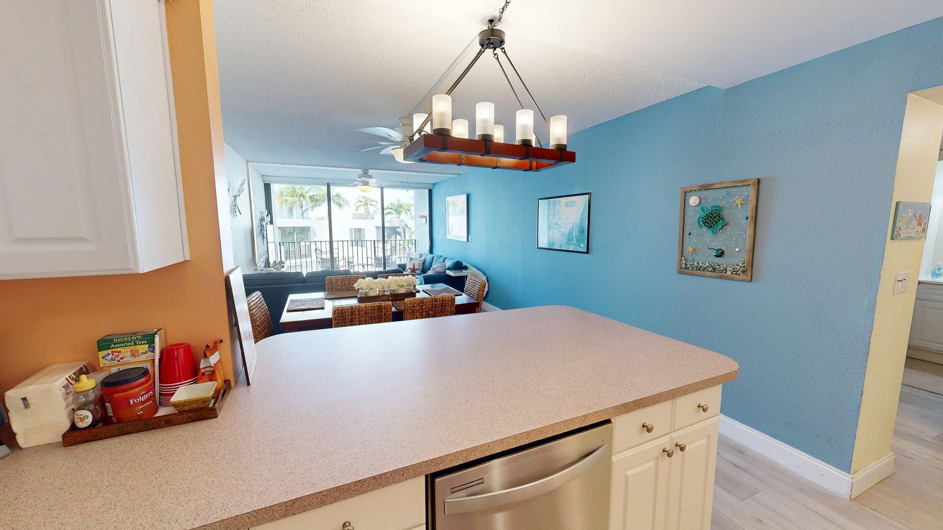 104350 Overseas Highway Apt A204 Property Photo 8