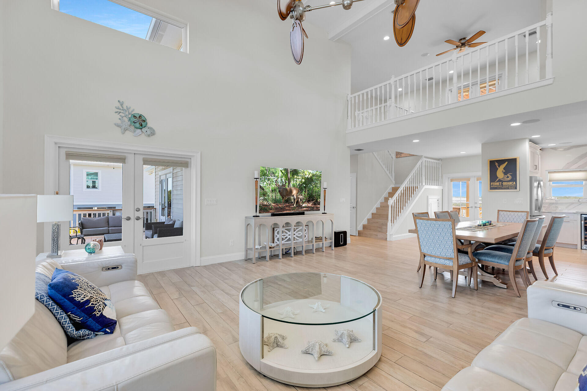 333 Indies Road Property Photo 18