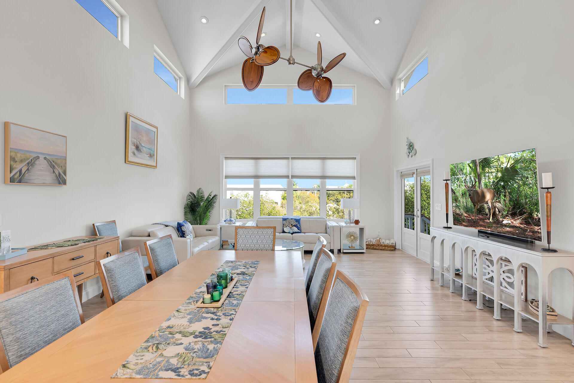 333 Indies Road Property Photo 25