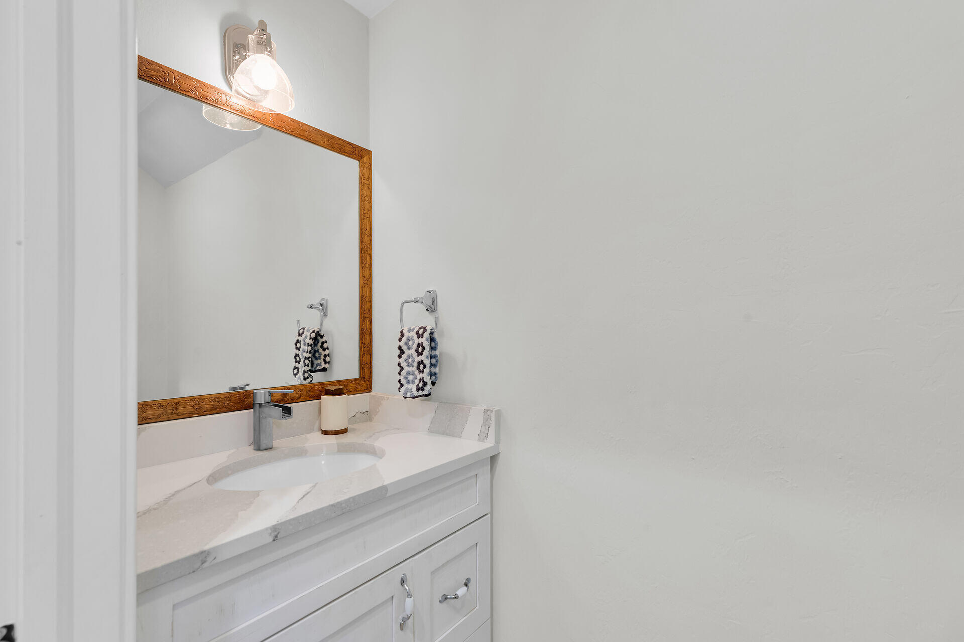333 Indies Road Property Photo 52