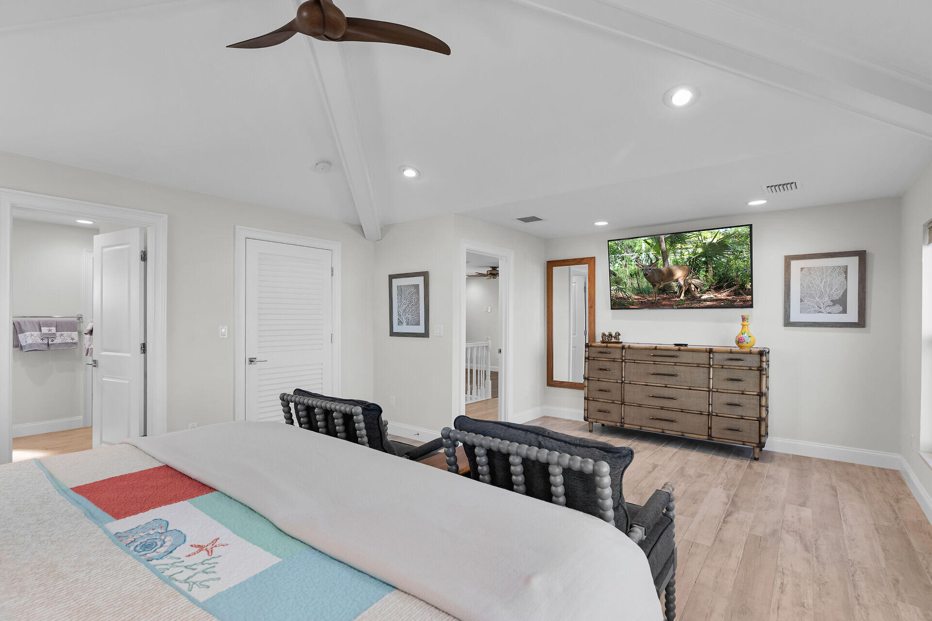 333 Indies Road Property Photo 55