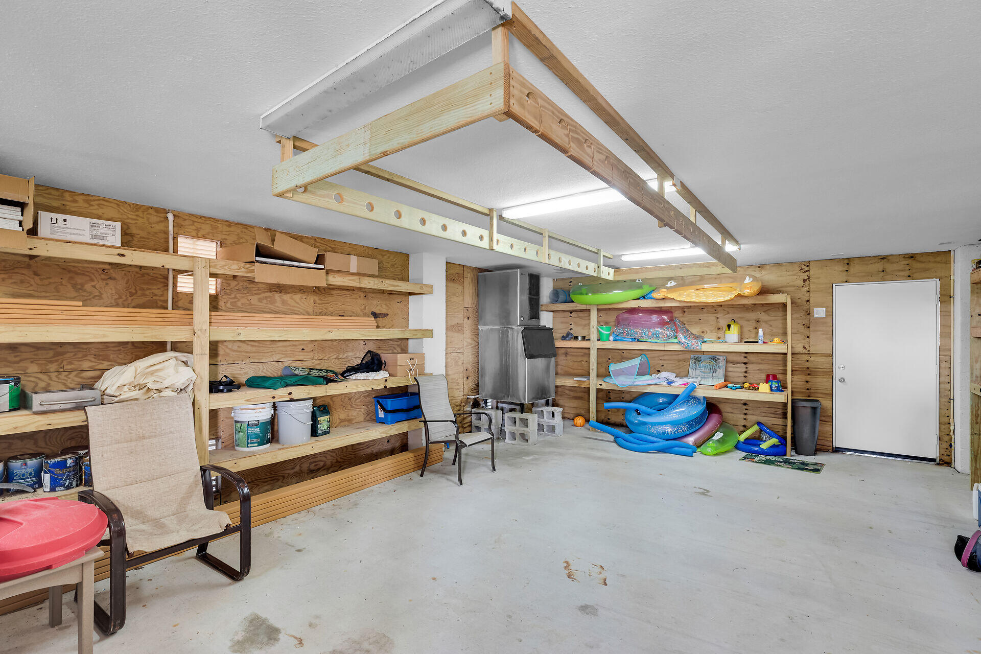 333 Indies Road Property Photo 61