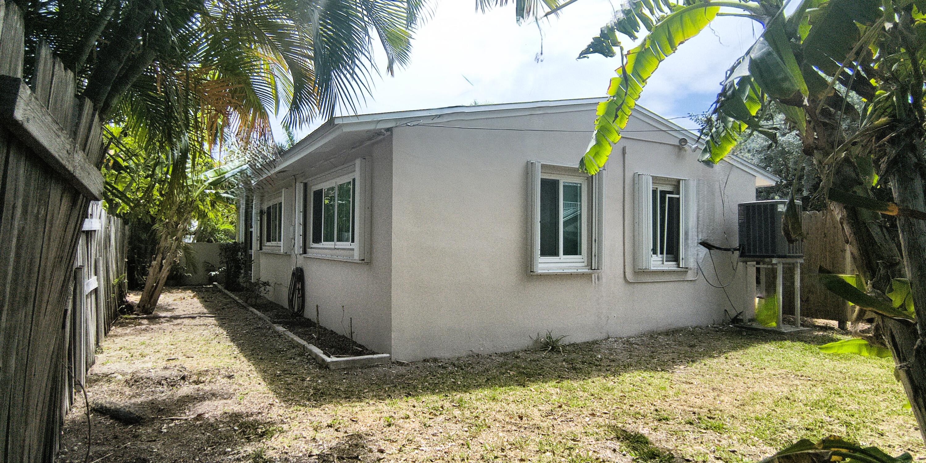 3011 Riviera Drive Property Photo 18