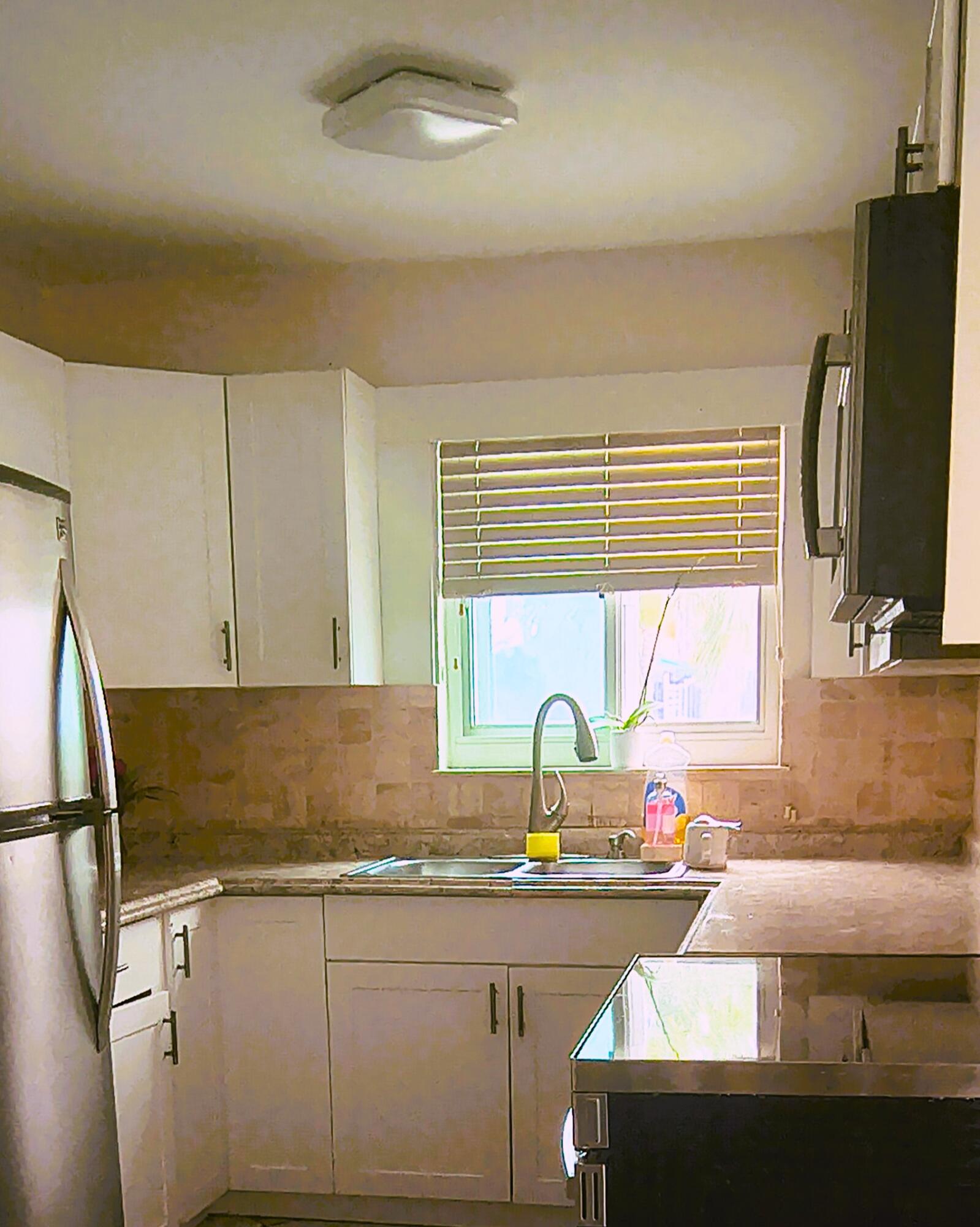 3011 Riviera Drive Property Photo 23