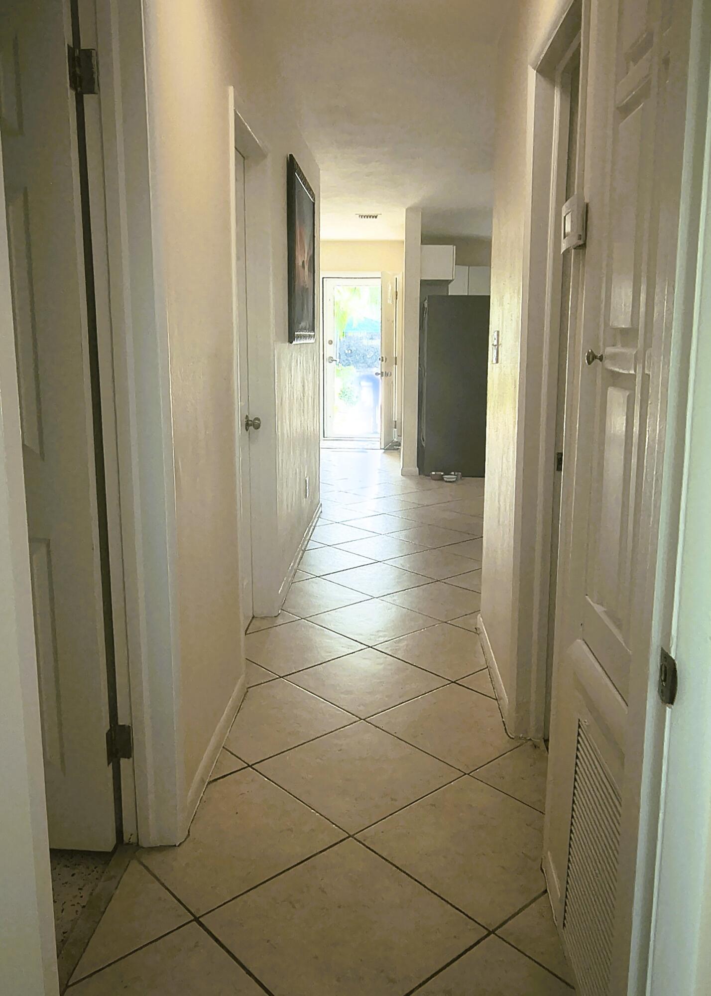3011 Riviera Drive Property Photo 25