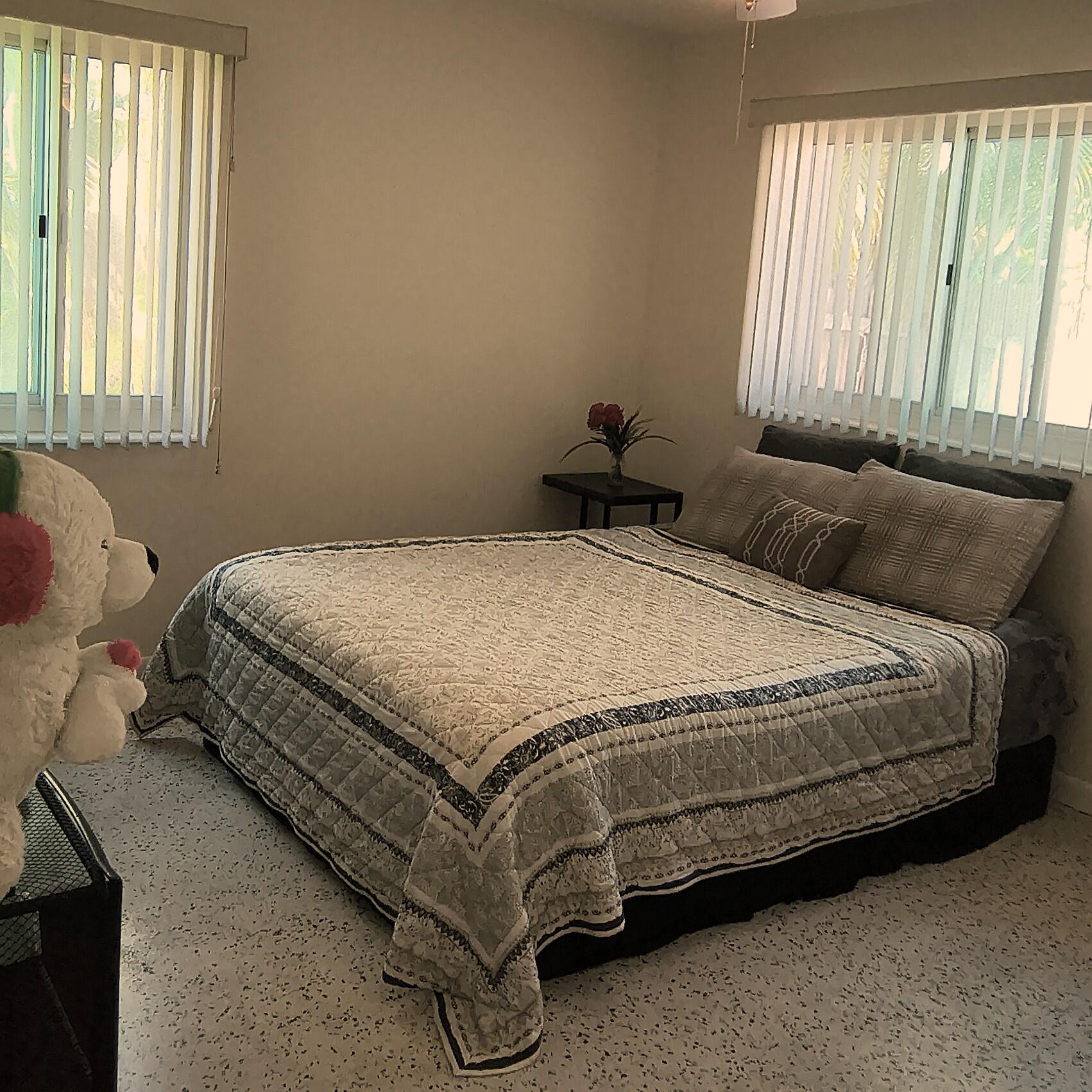 3011 Riviera Drive Property Photo 27
